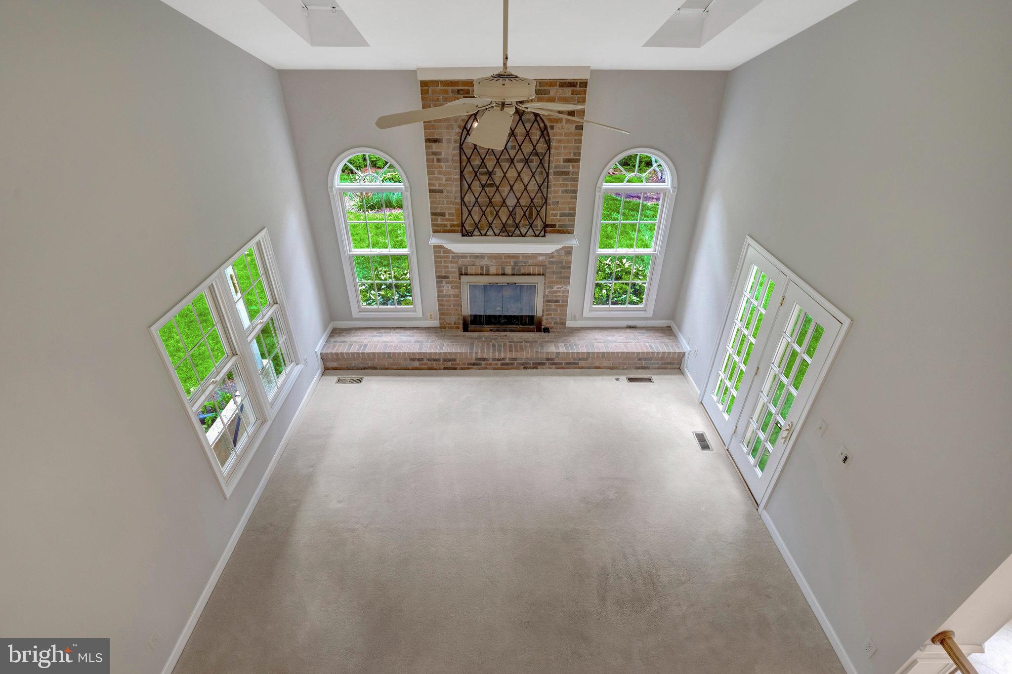 FAIRFAX HUNT - Residential