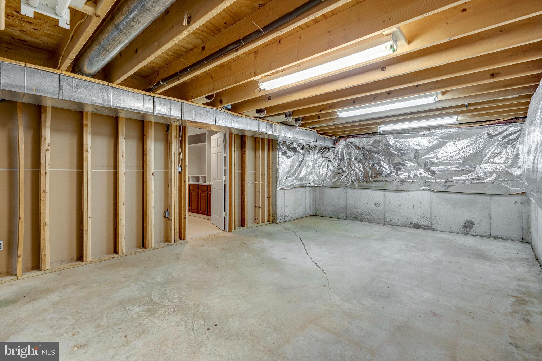 FAIRFAX HUNT - Residential