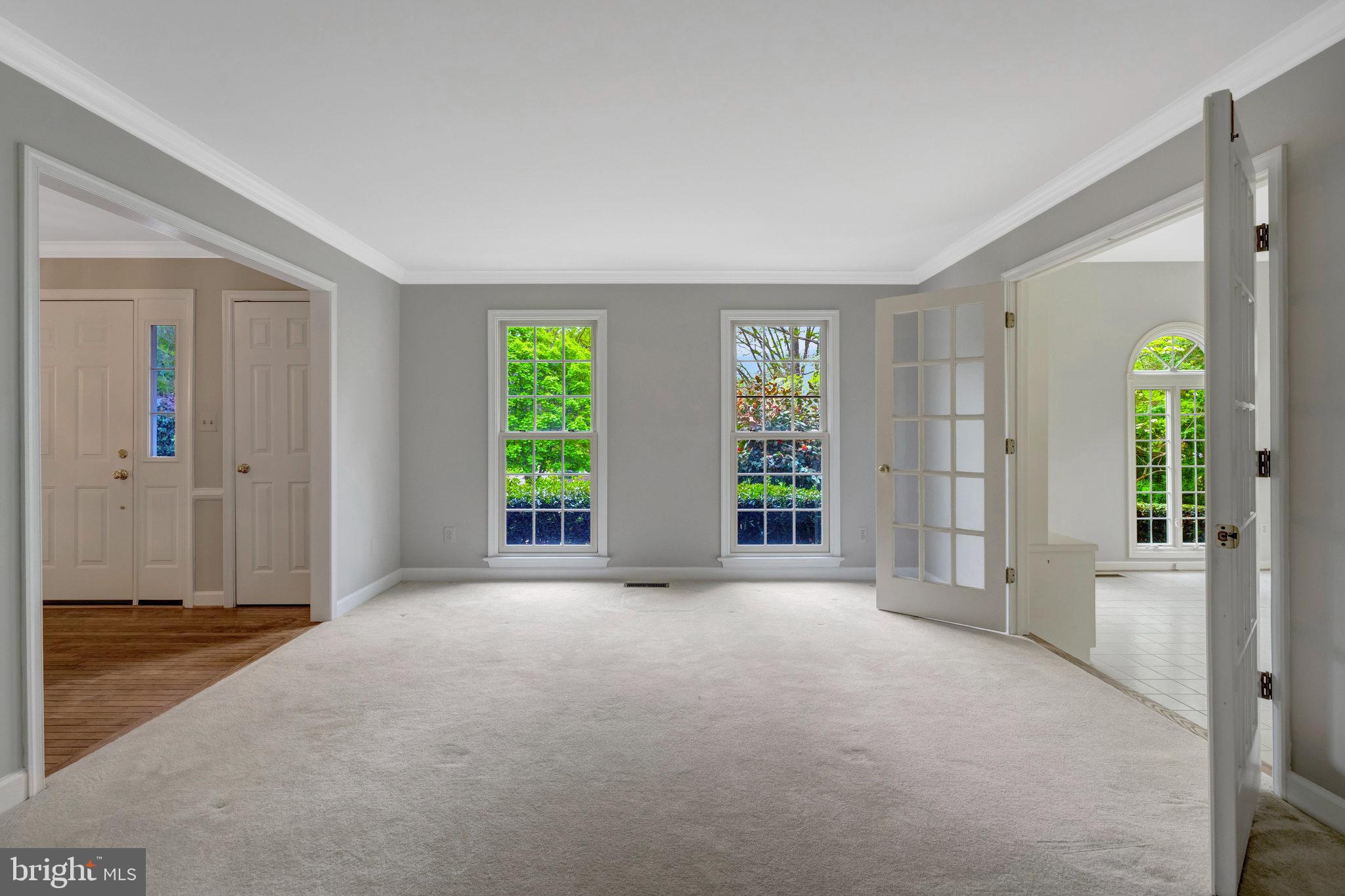 FAIRFAX HUNT - Residential