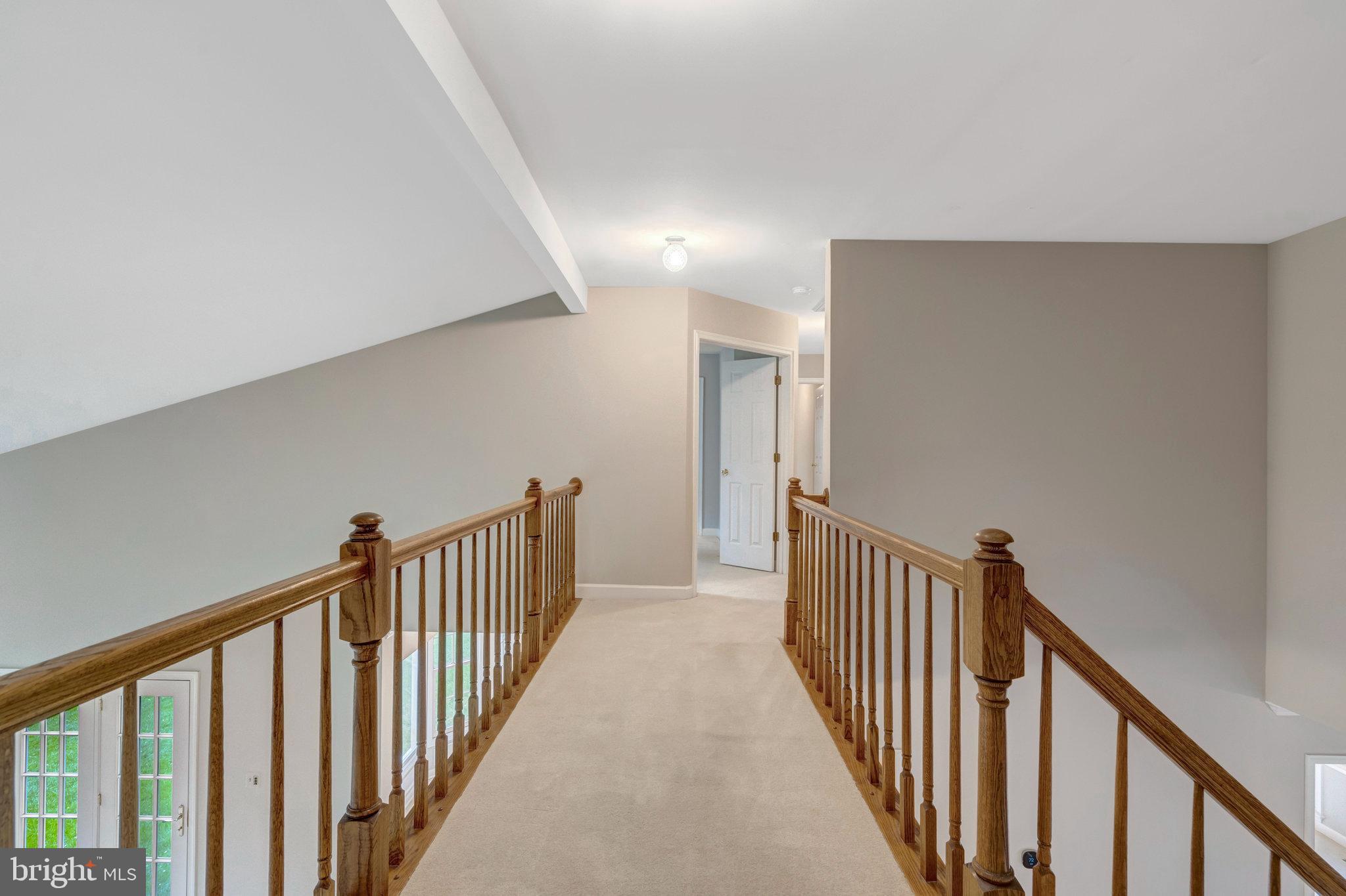 FAIRFAX HUNT - Residential