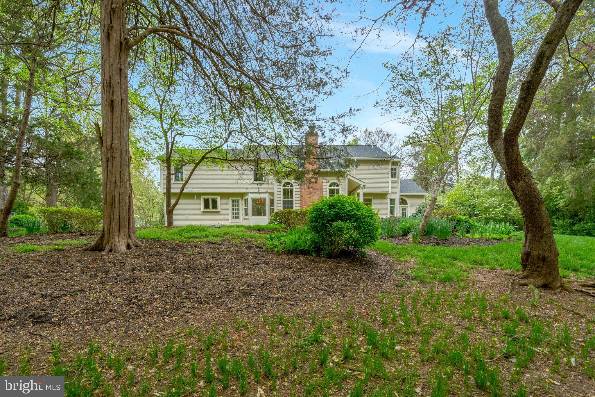 FAIRFAX HUNT - Residential