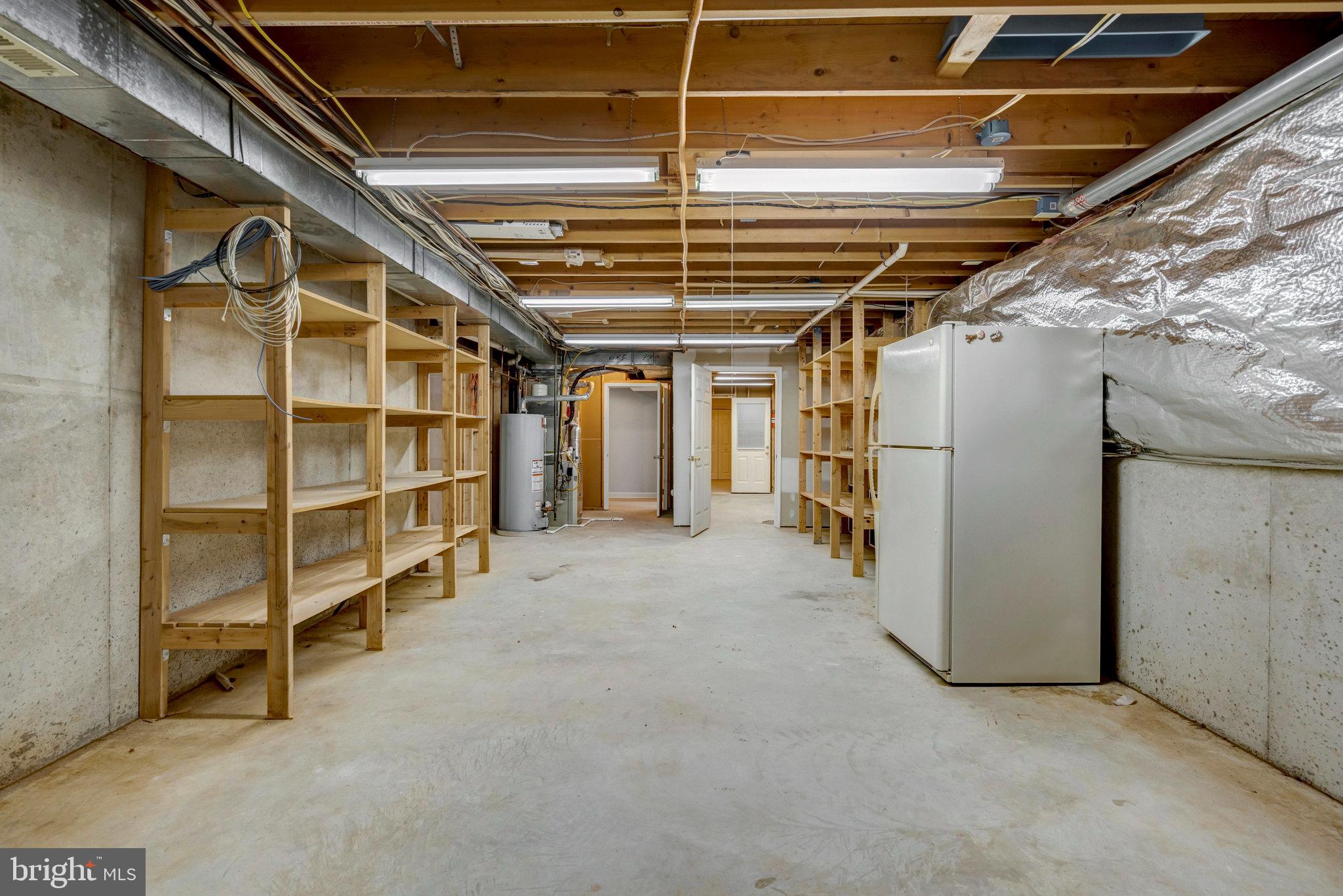 FAIRFAX HUNT - Residential