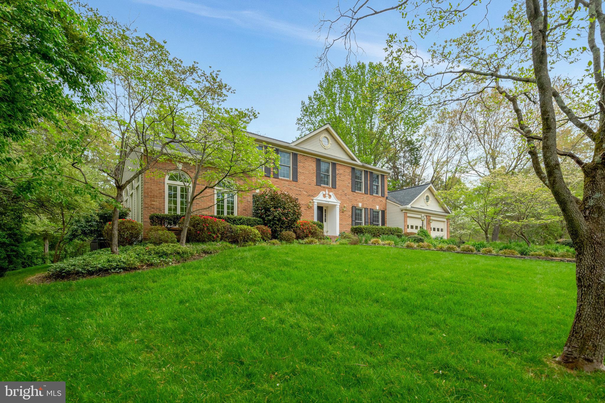 12104 FAIRFAX HUNT ROAD