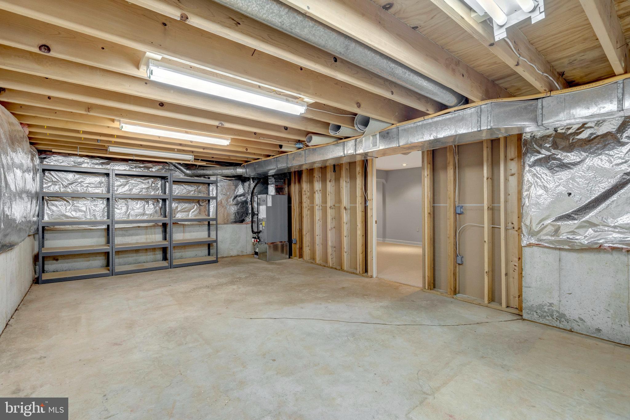 FAIRFAX HUNT - Residential