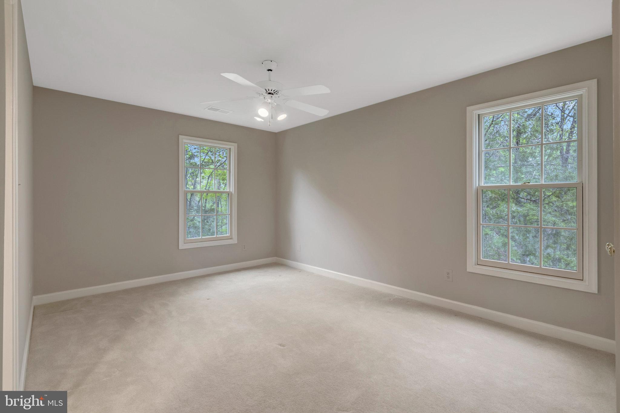 FAIRFAX HUNT - Residential