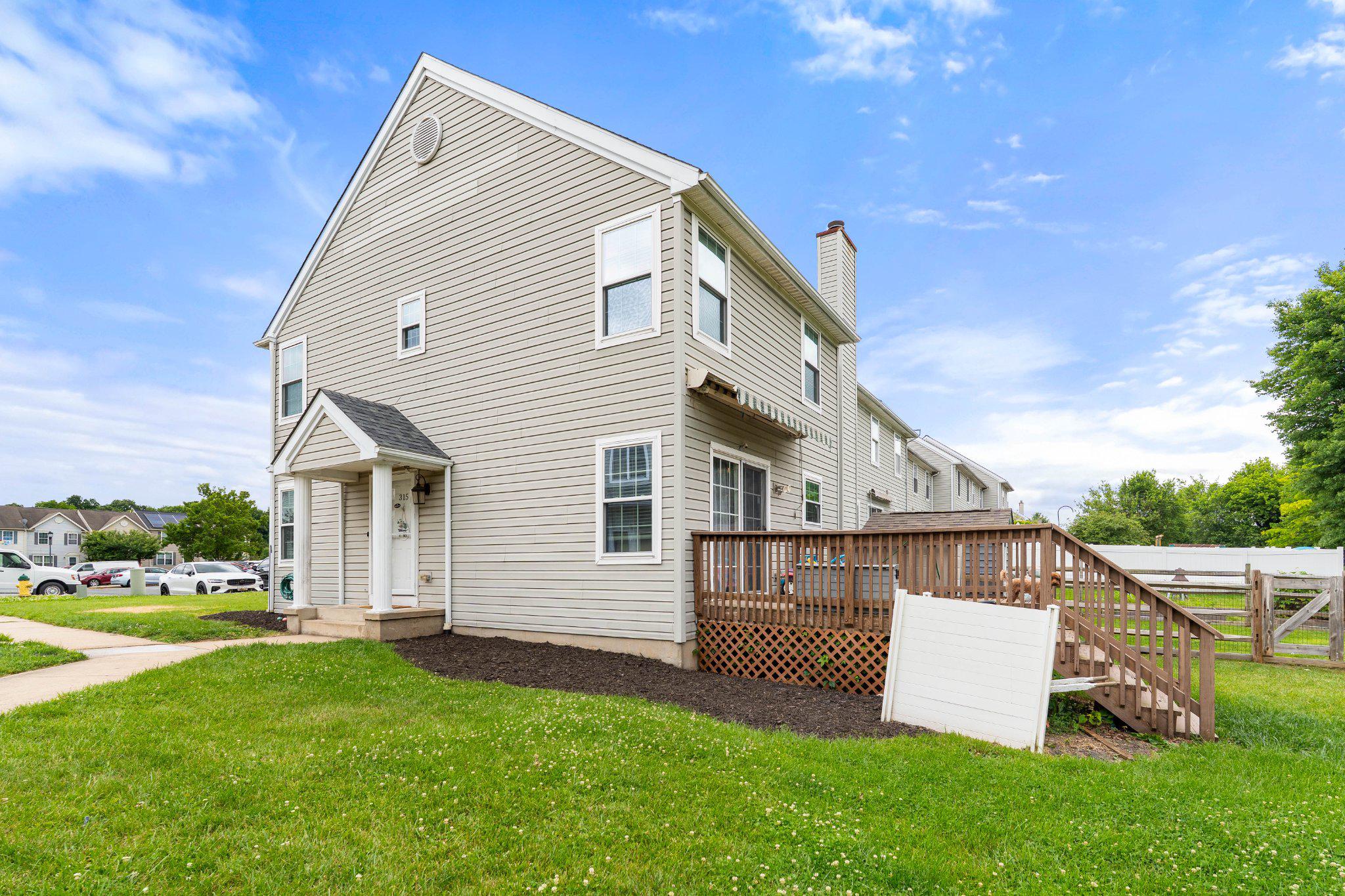 315 BUTTONWOODS ROAD