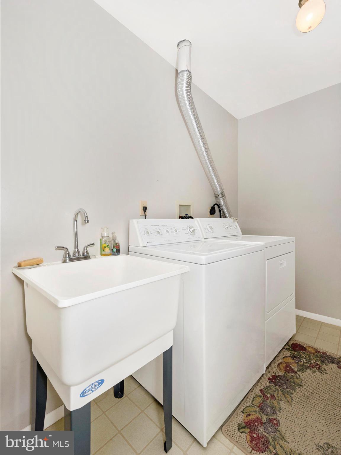 CRESTWOOD VILLAGE - Residential