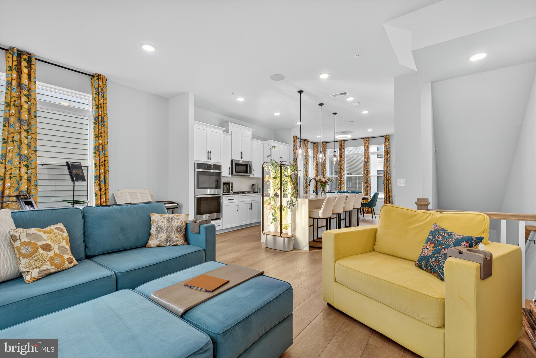 WESTSIDE AT SHADY GROVE - Residential