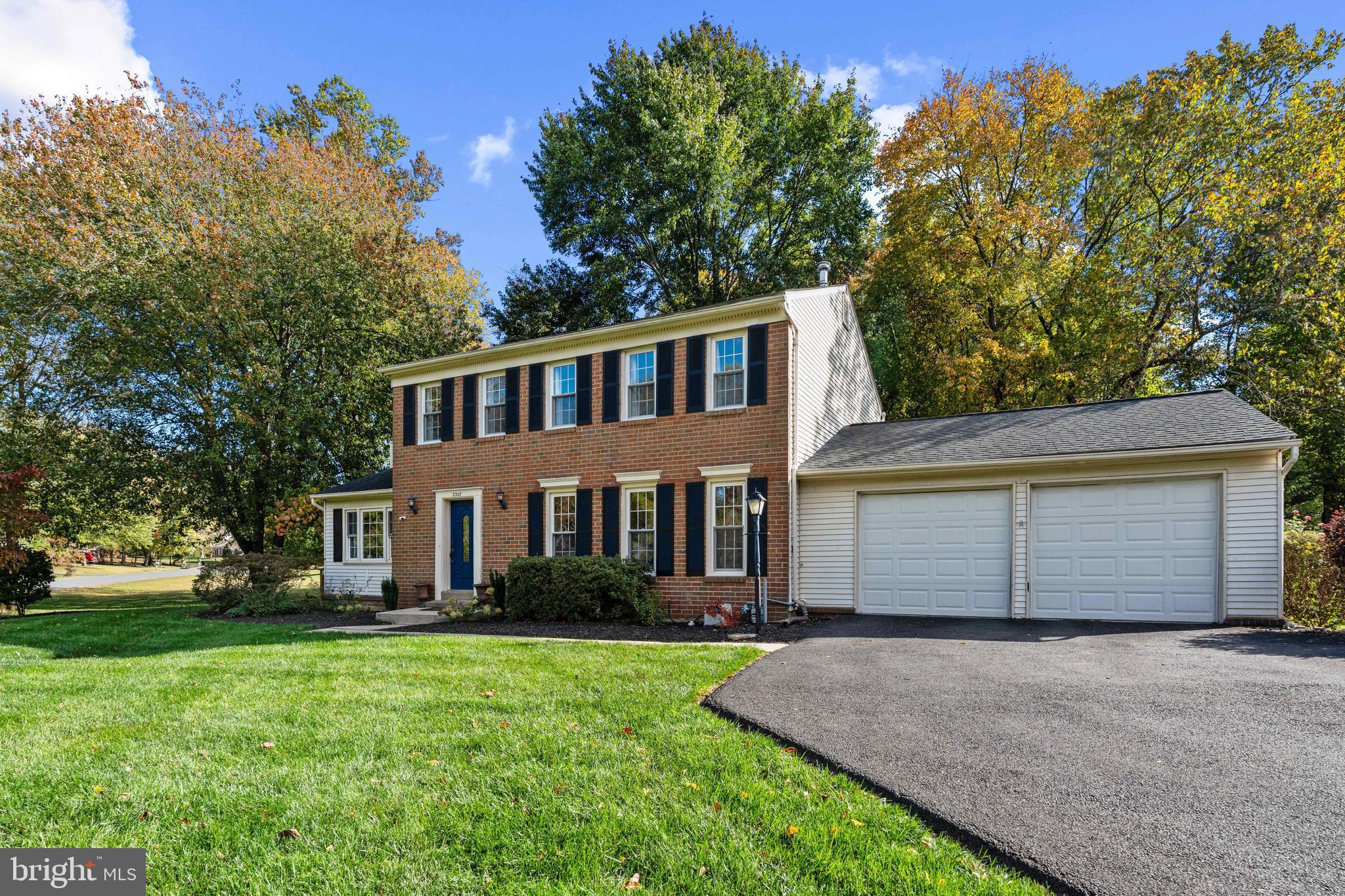 2307 BALLYCAIRNE COURT