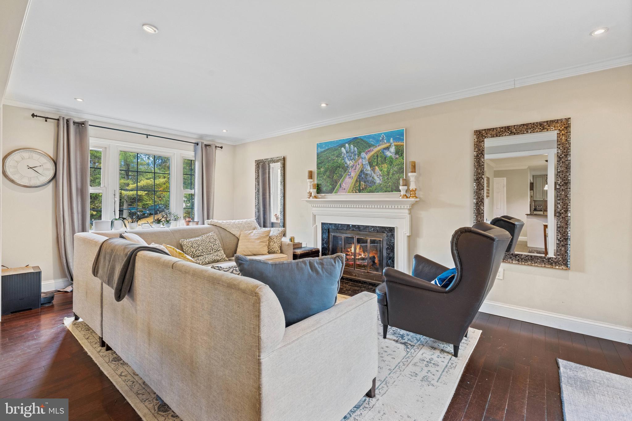 2307 BALLYCAIRNE COURT