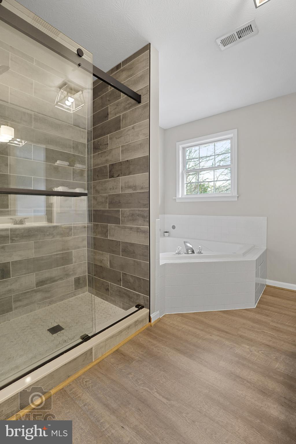 EVERGREEN PARK - Residential