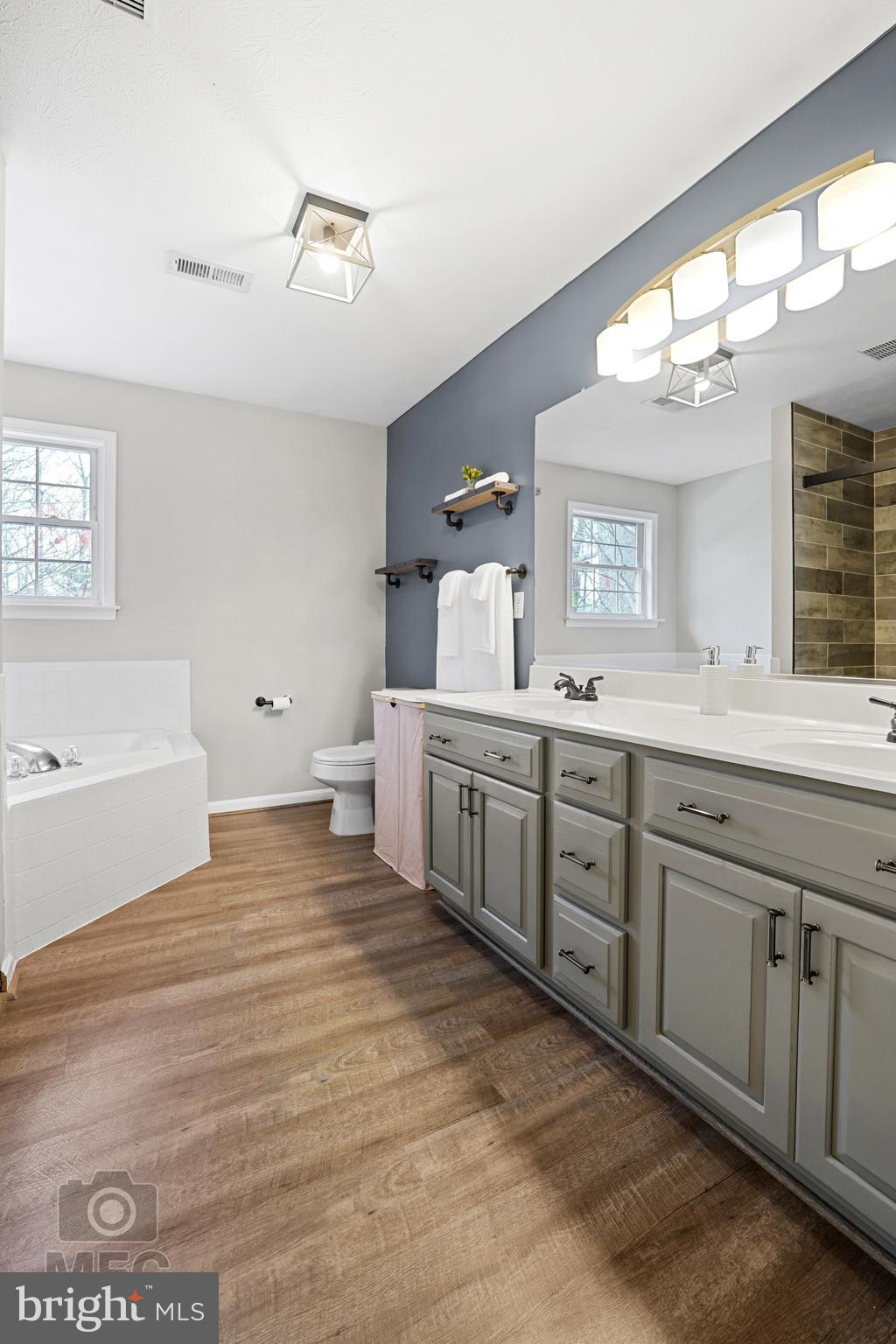 EVERGREEN PARK - Residential