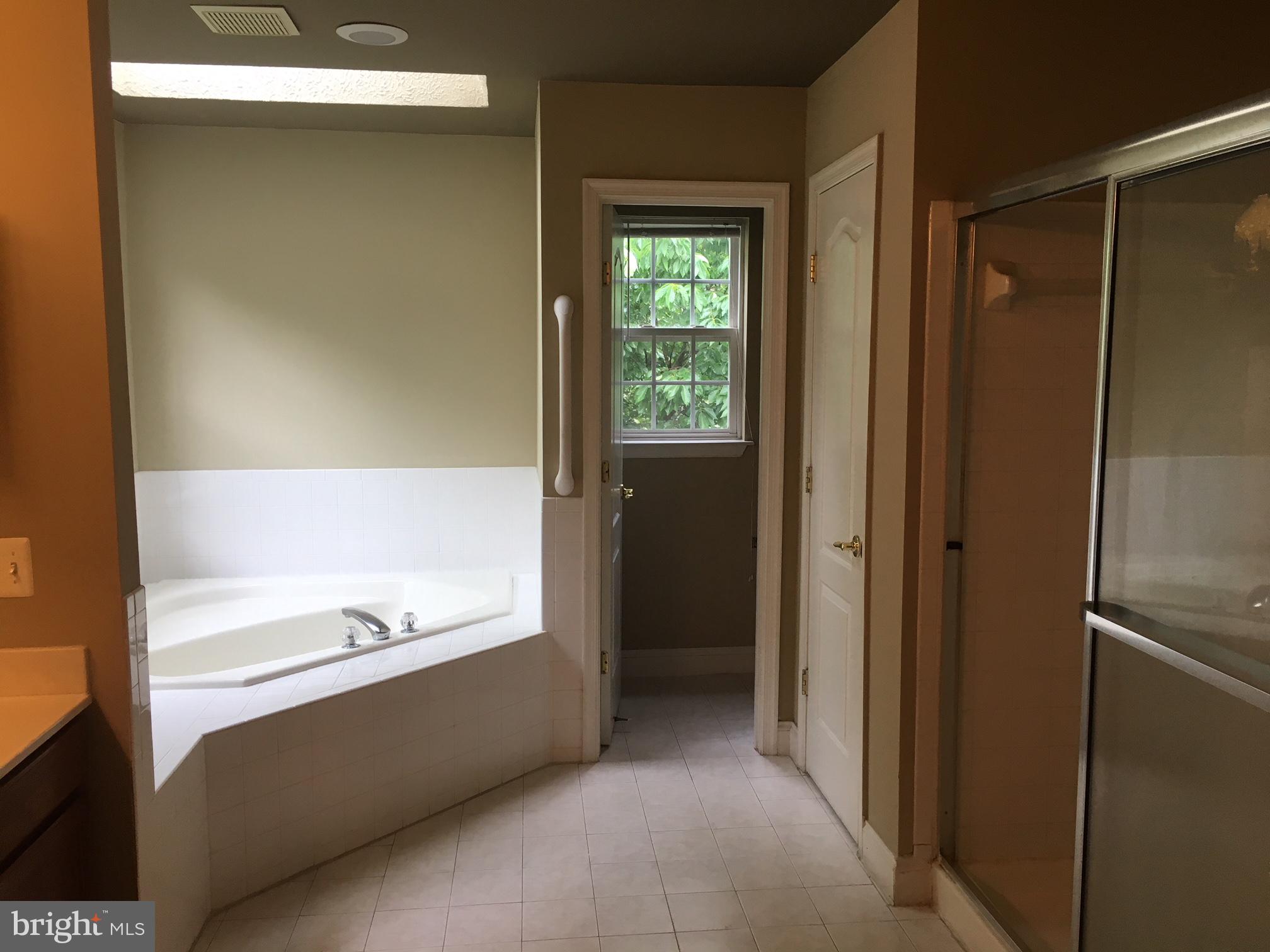 LORFAX HEIGHTS - Residential Lease