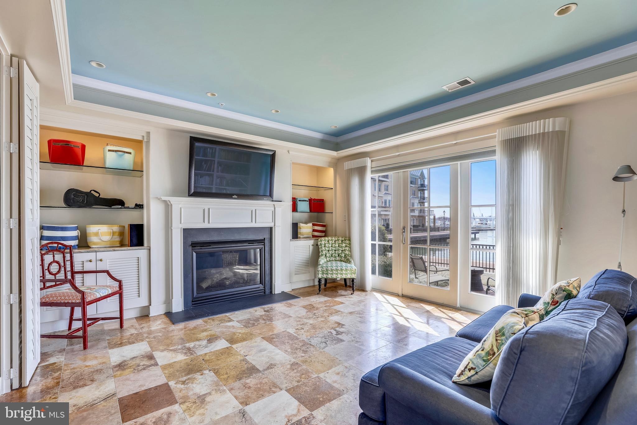 MOORINGS - Residential