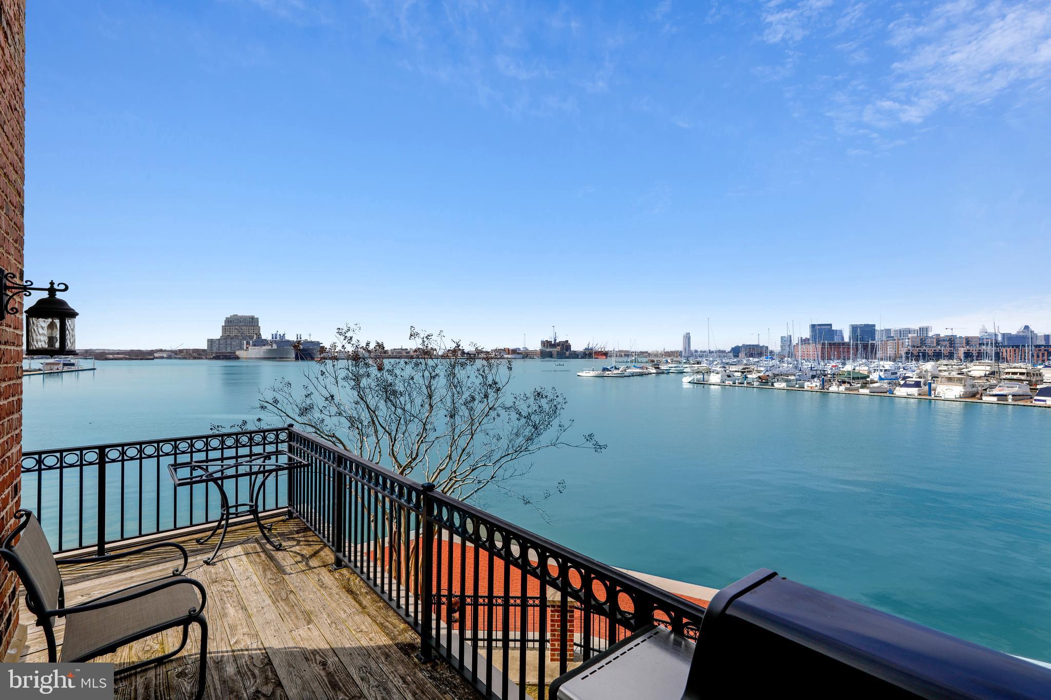 MOORINGS - Residential