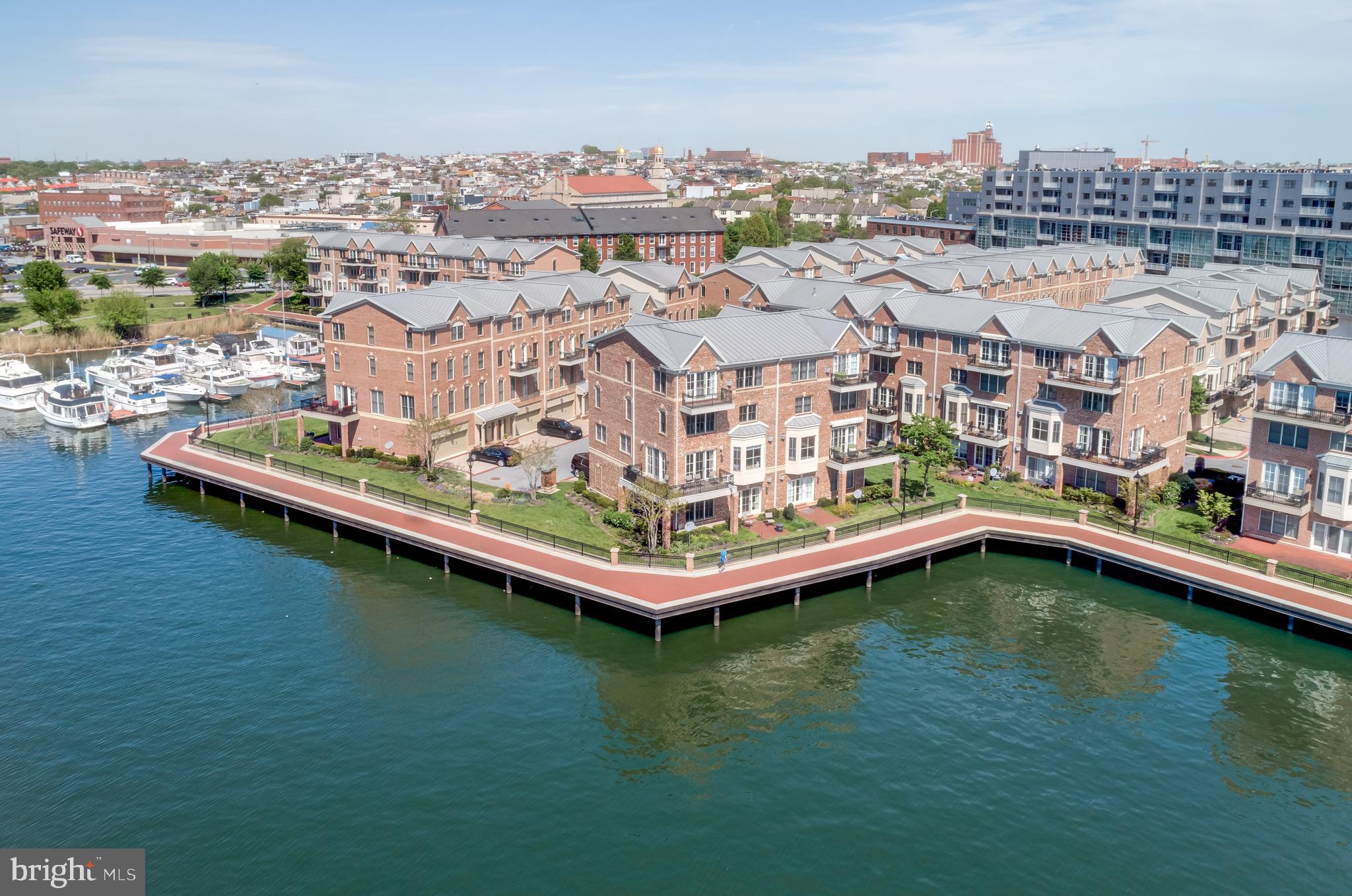 MOORINGS - Residential