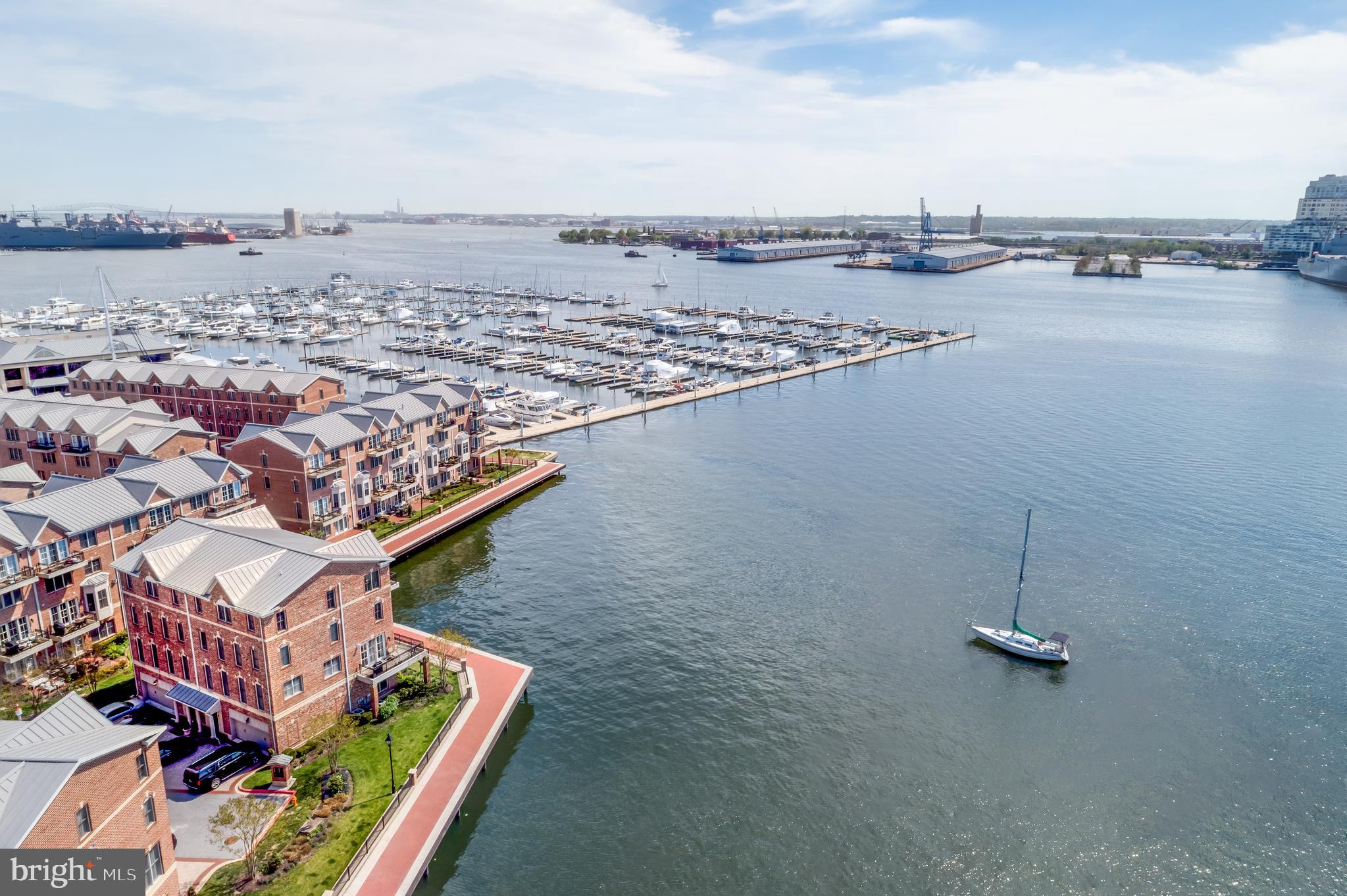 MOORINGS - Residential