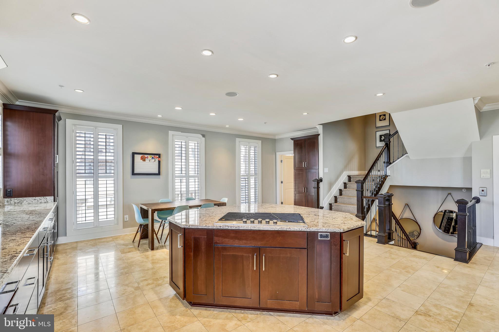 MOORINGS - Residential