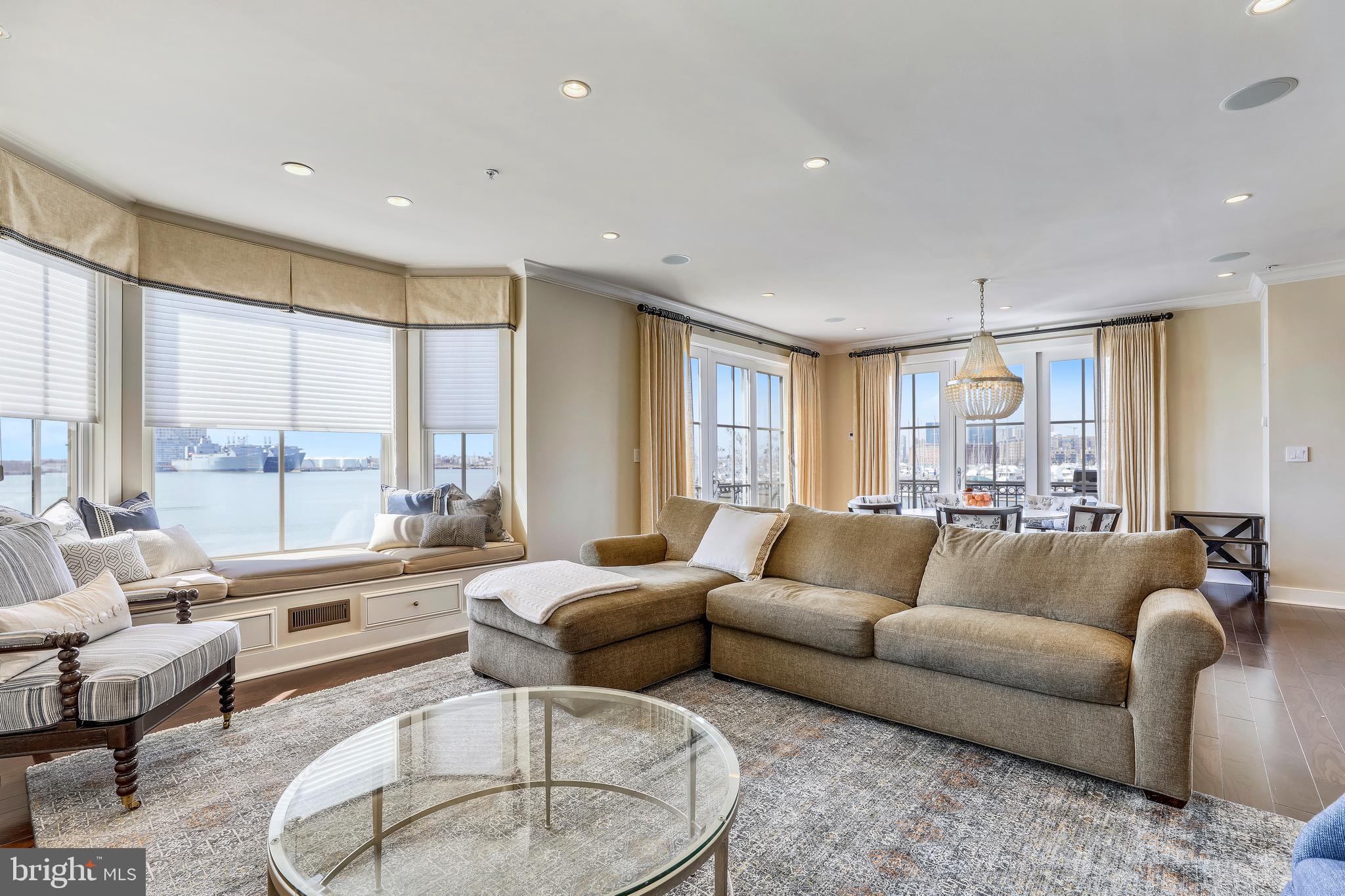 MOORINGS - Residential