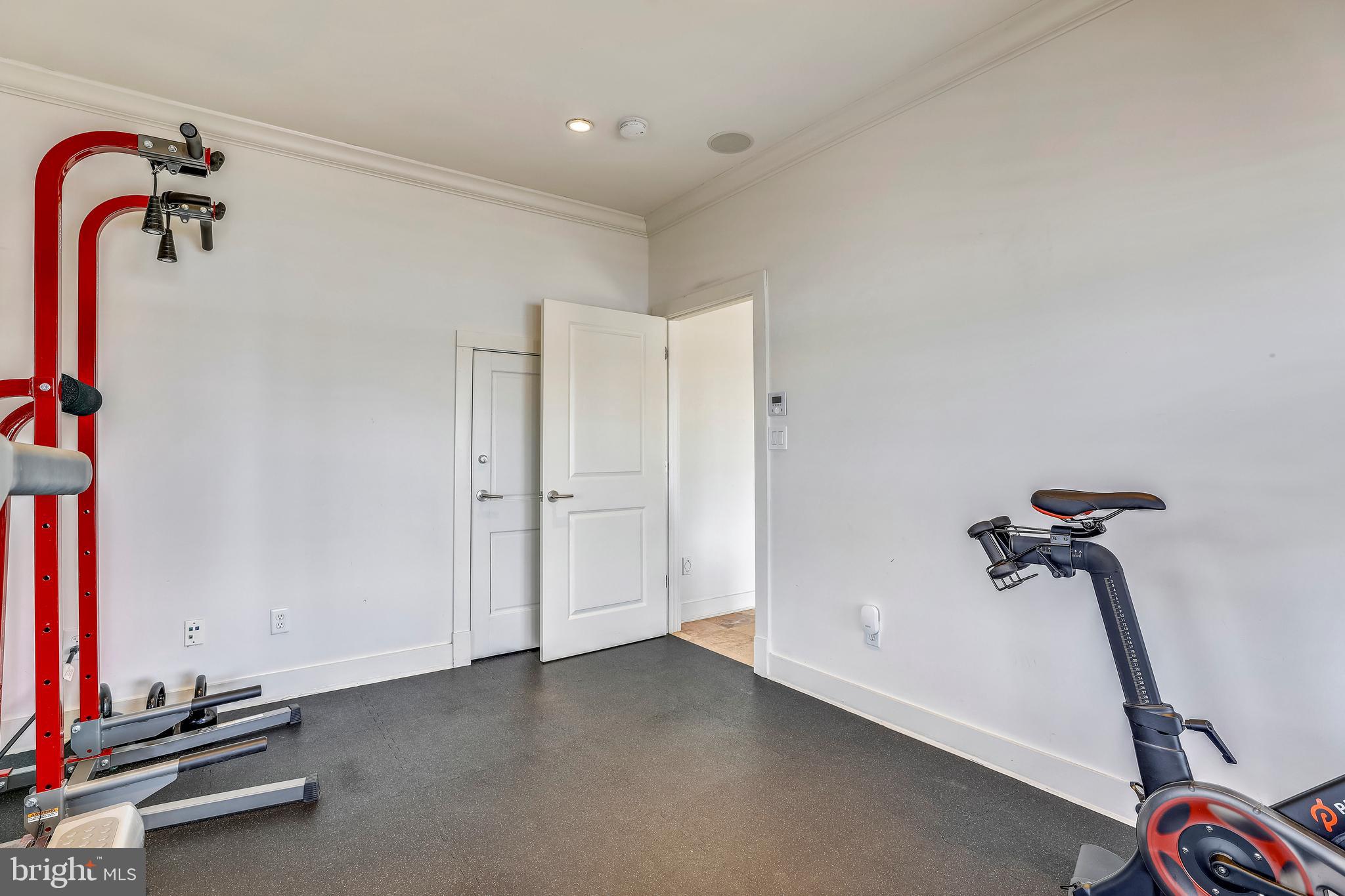 MOORINGS - Residential