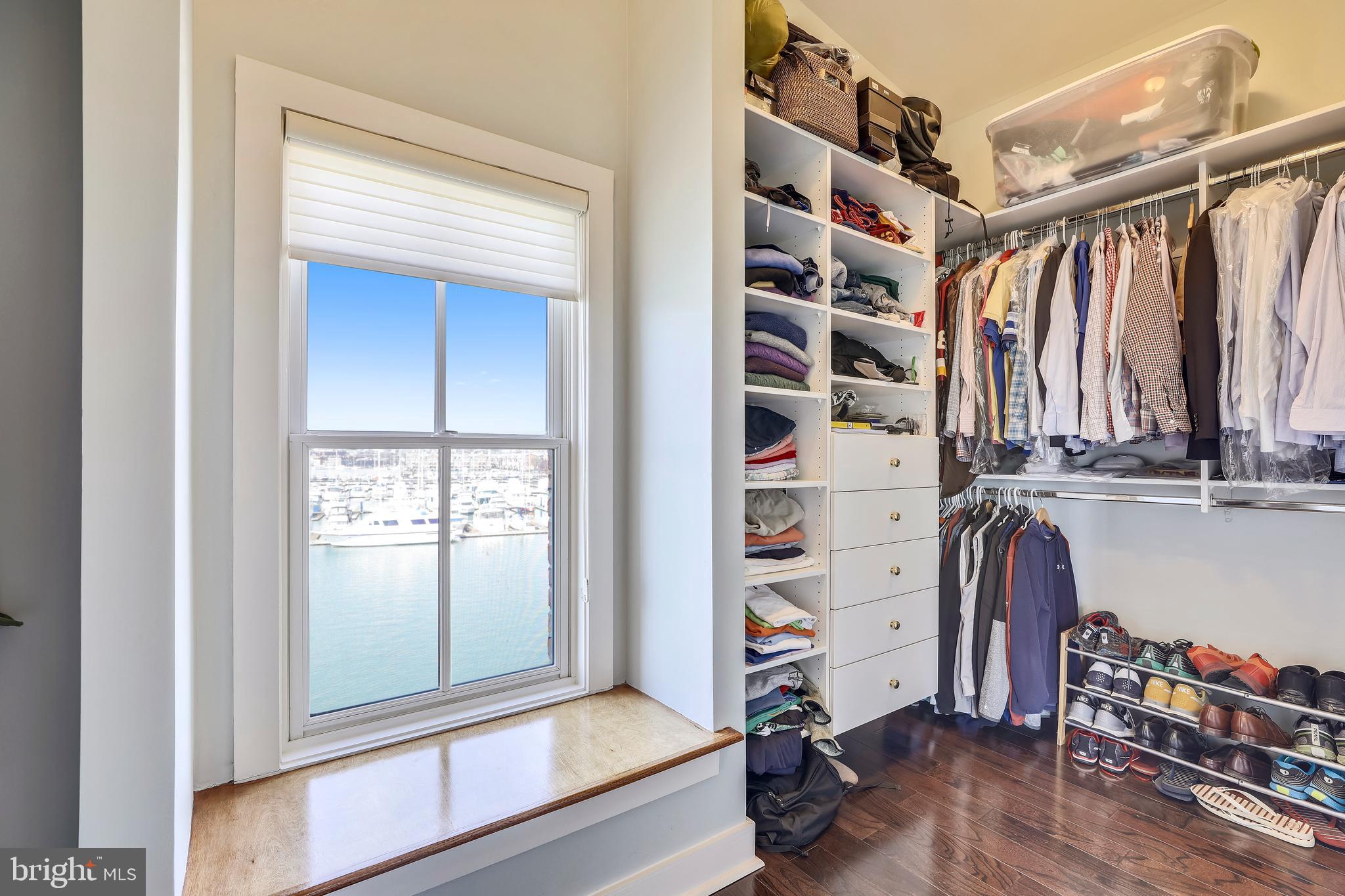 MOORINGS - Residential