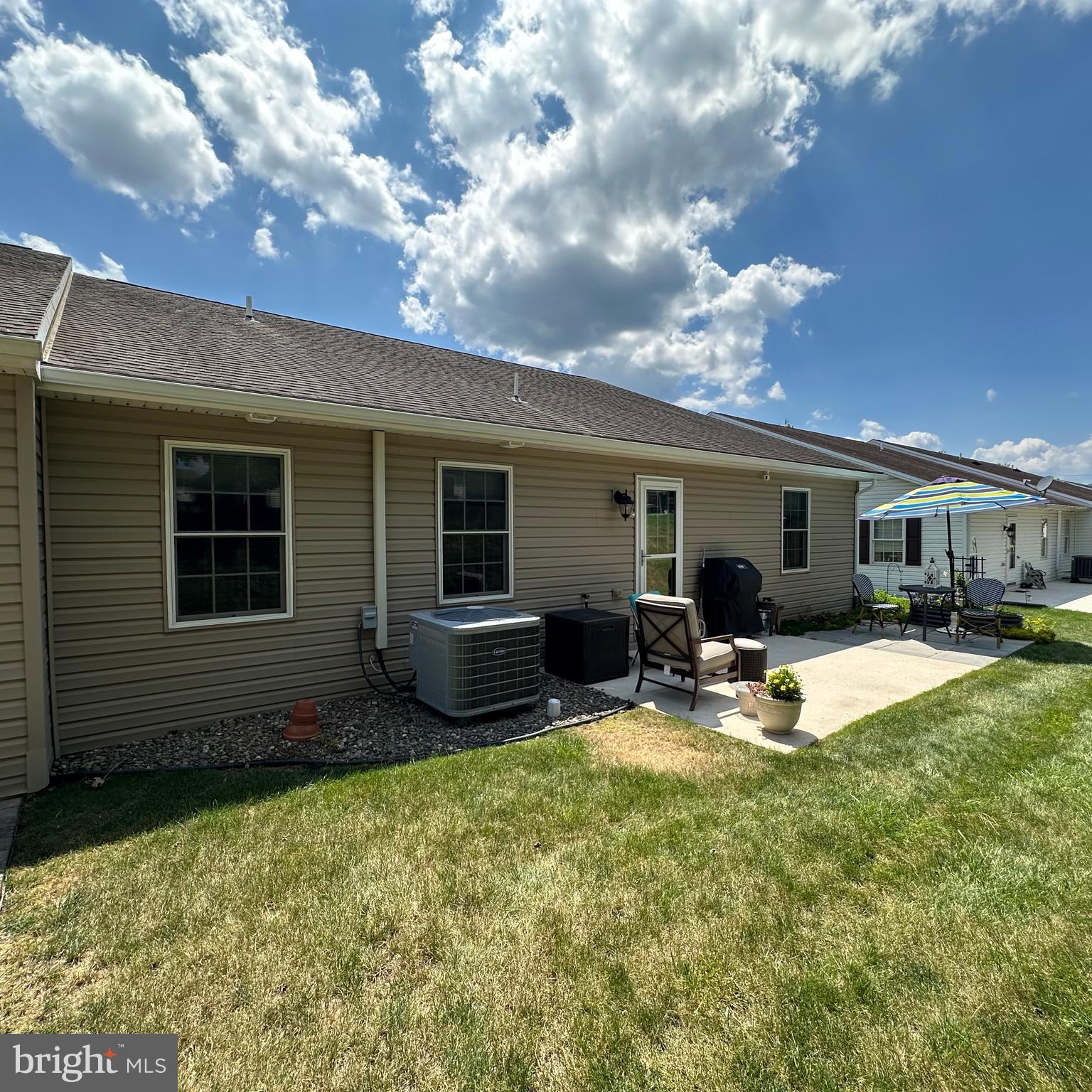 121 CENTRAL WAY