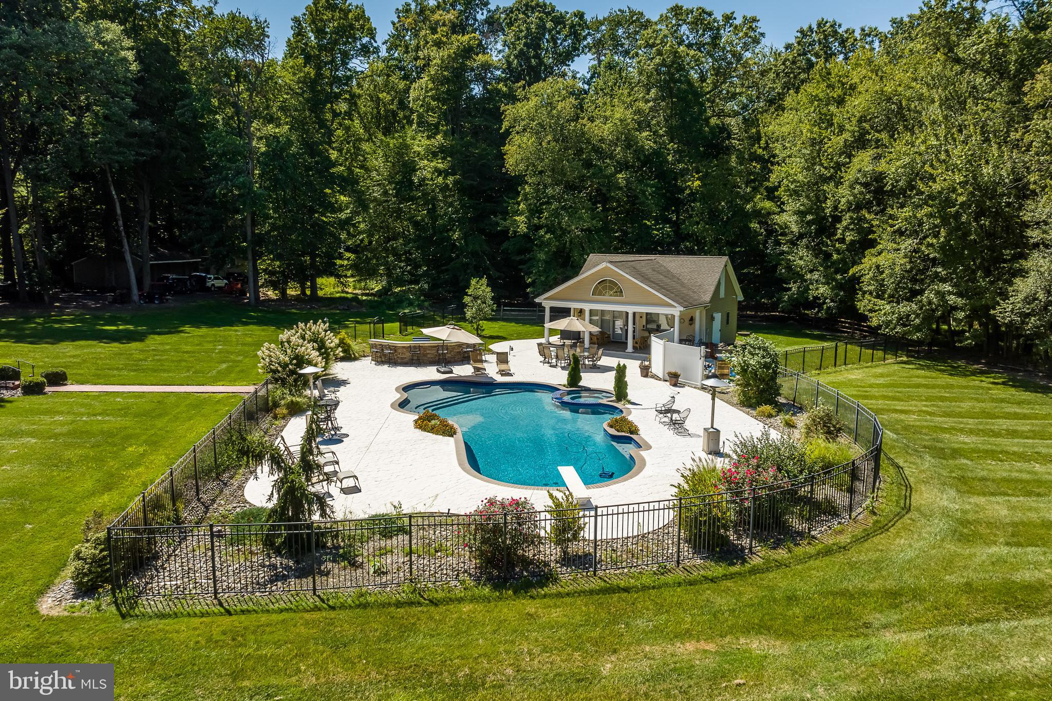 DOYLESTOWN - Residential