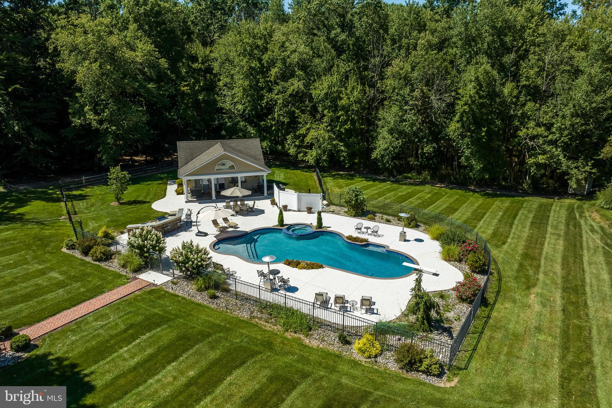 DOYLESTOWN - Residential