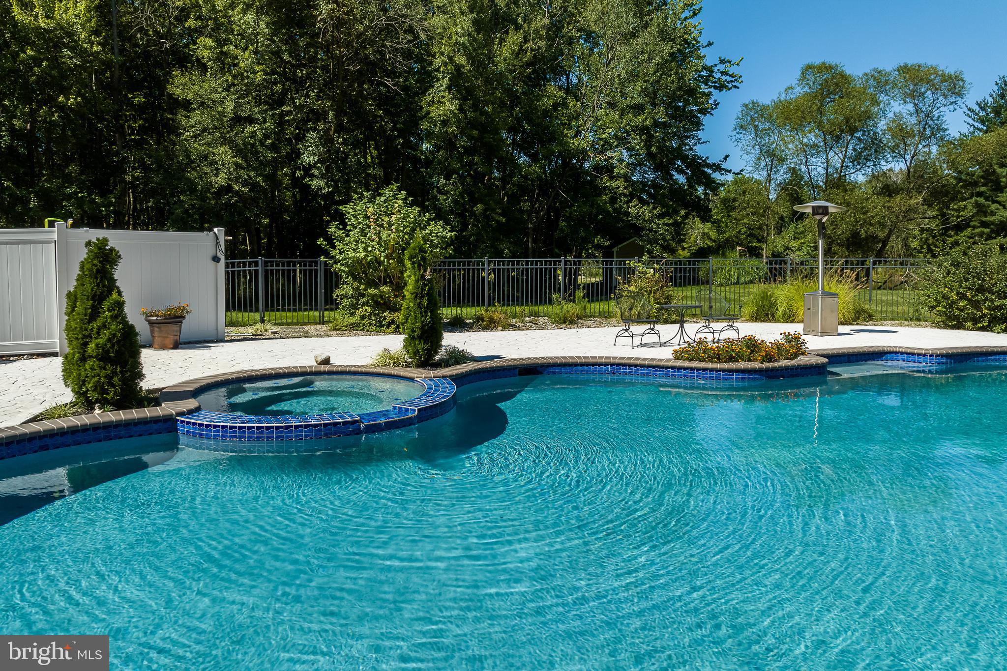 DOYLESTOWN - Residential