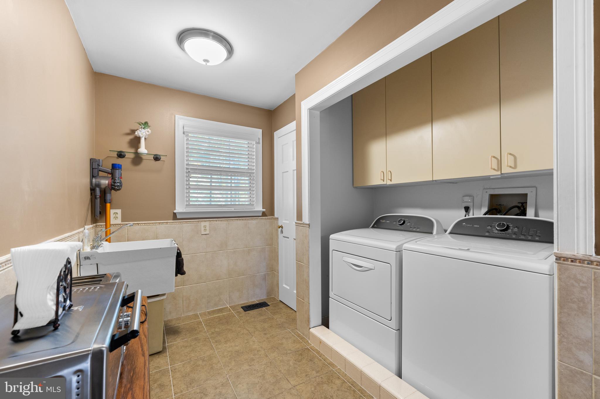 DOYLESTOWN - Residential