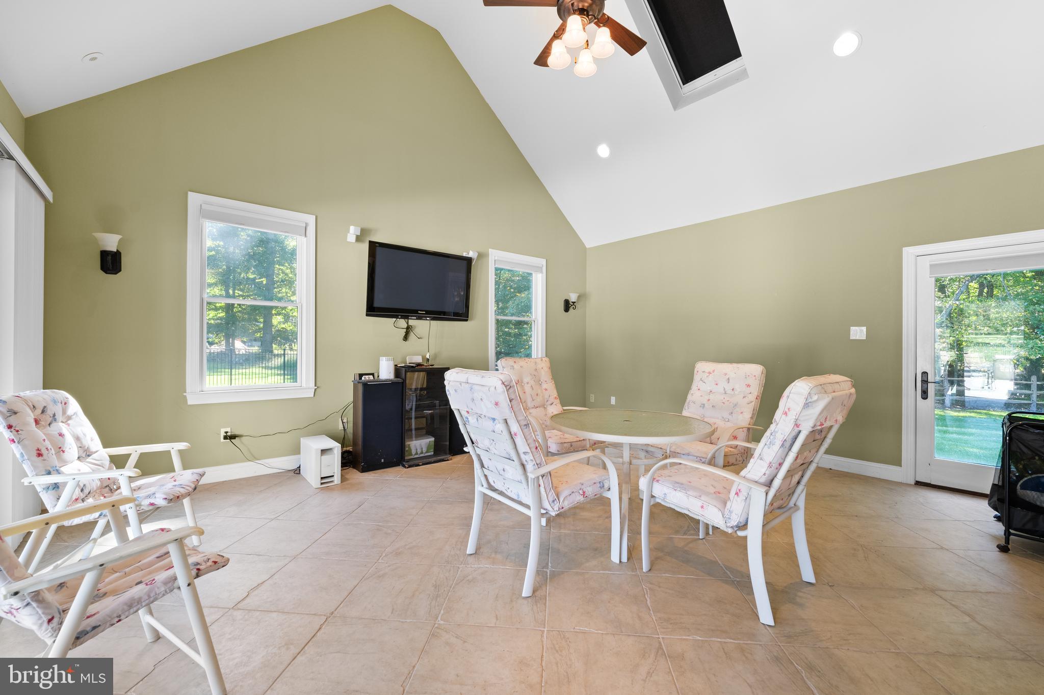 DOYLESTOWN - Residential