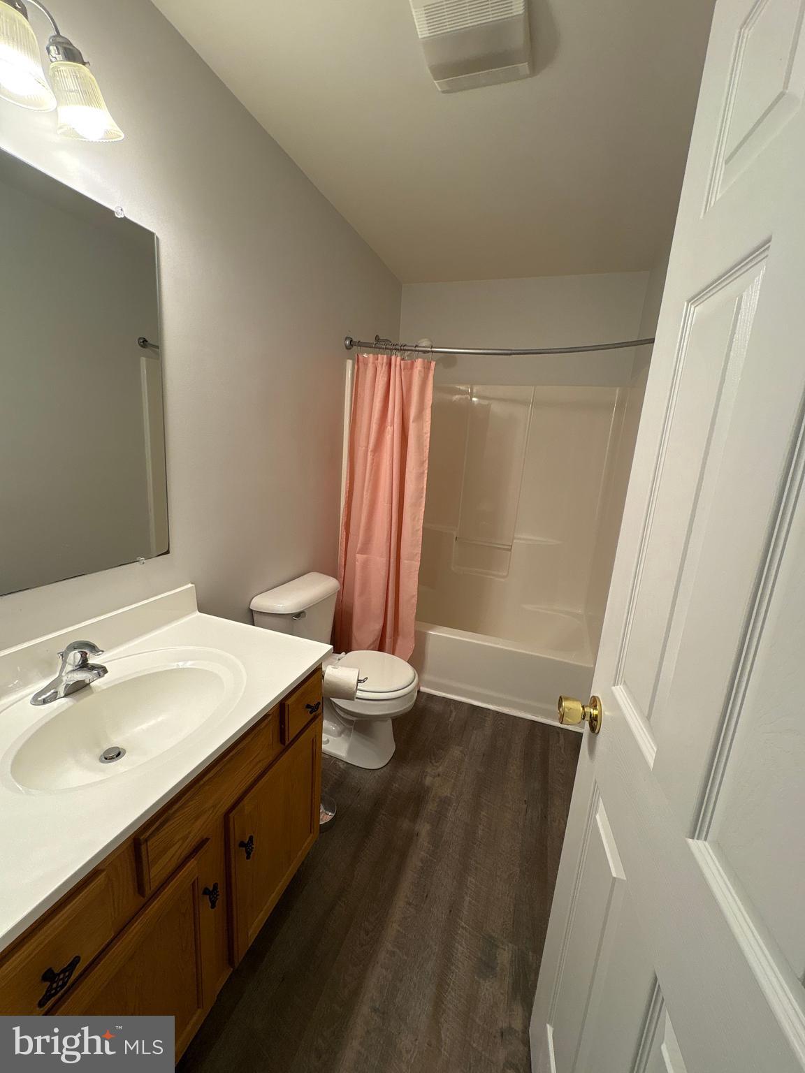 CHATHAM CREEK - Residential Lease