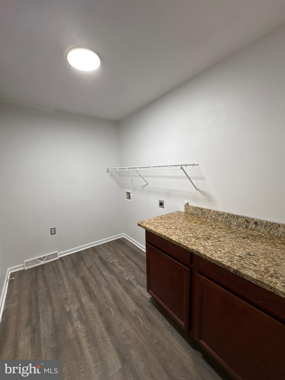 CHATHAM CREEK - Residential Lease