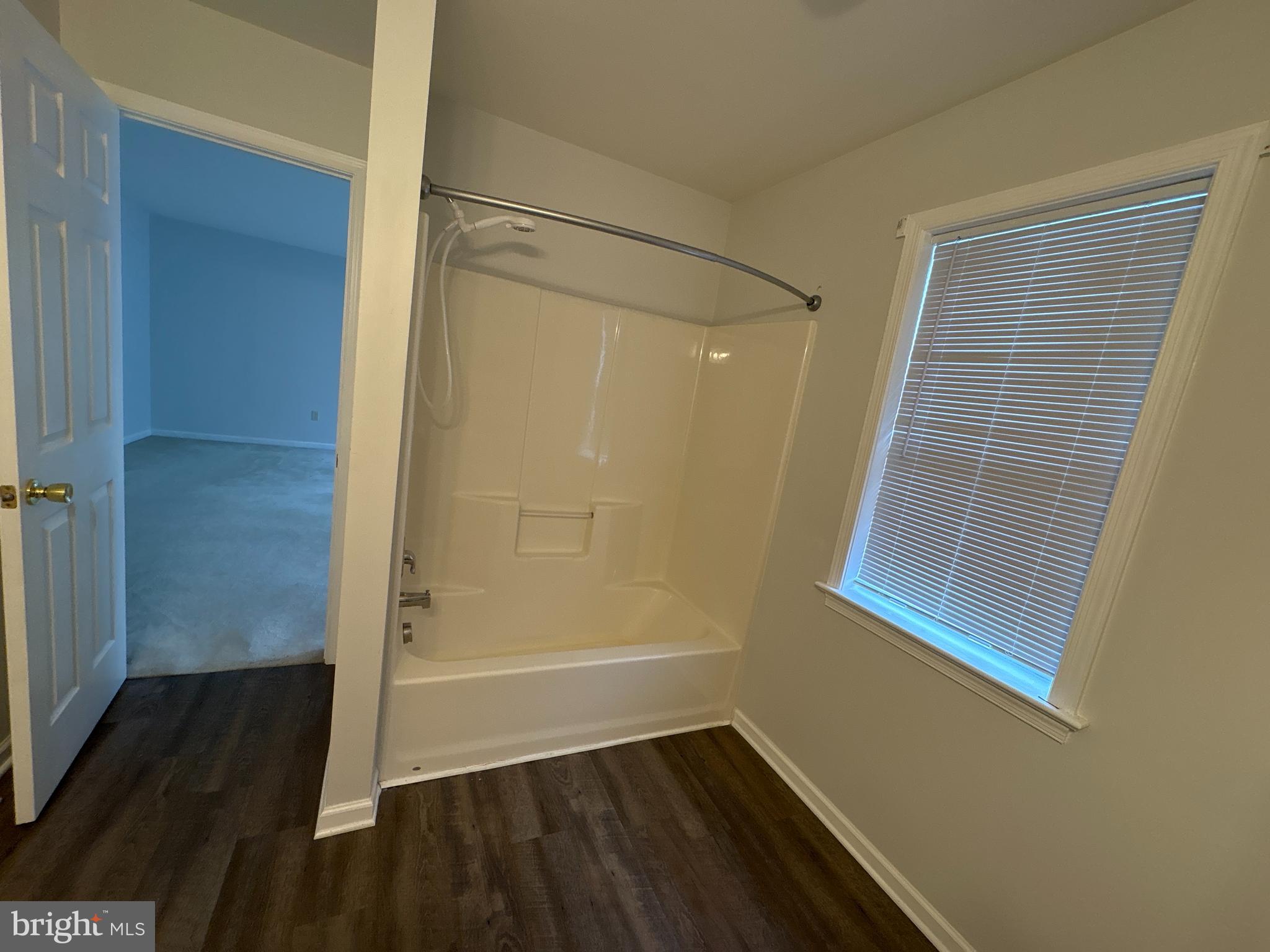 CHATHAM CREEK - Residential Lease