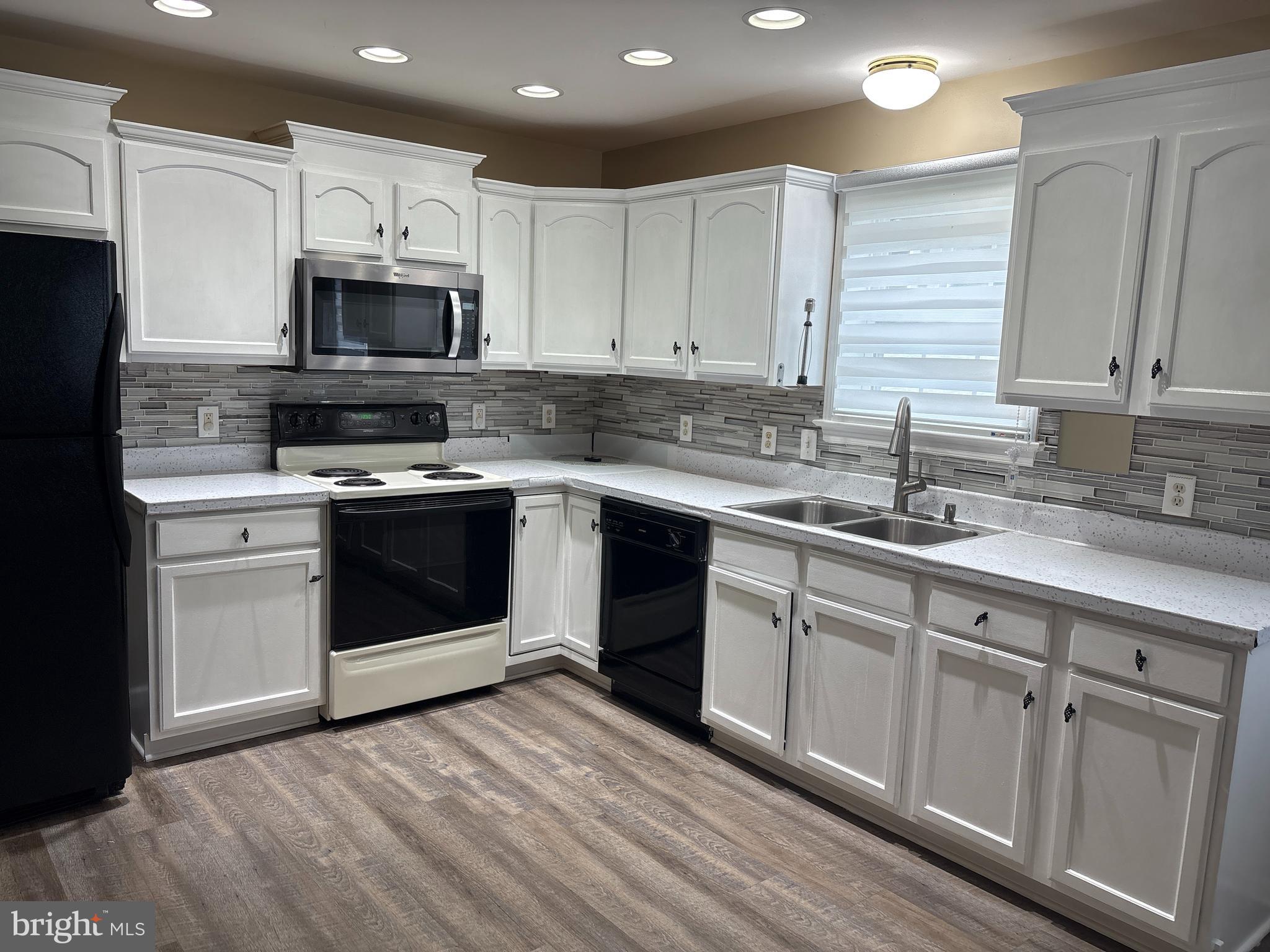 CHATHAM CREEK - Residential Lease