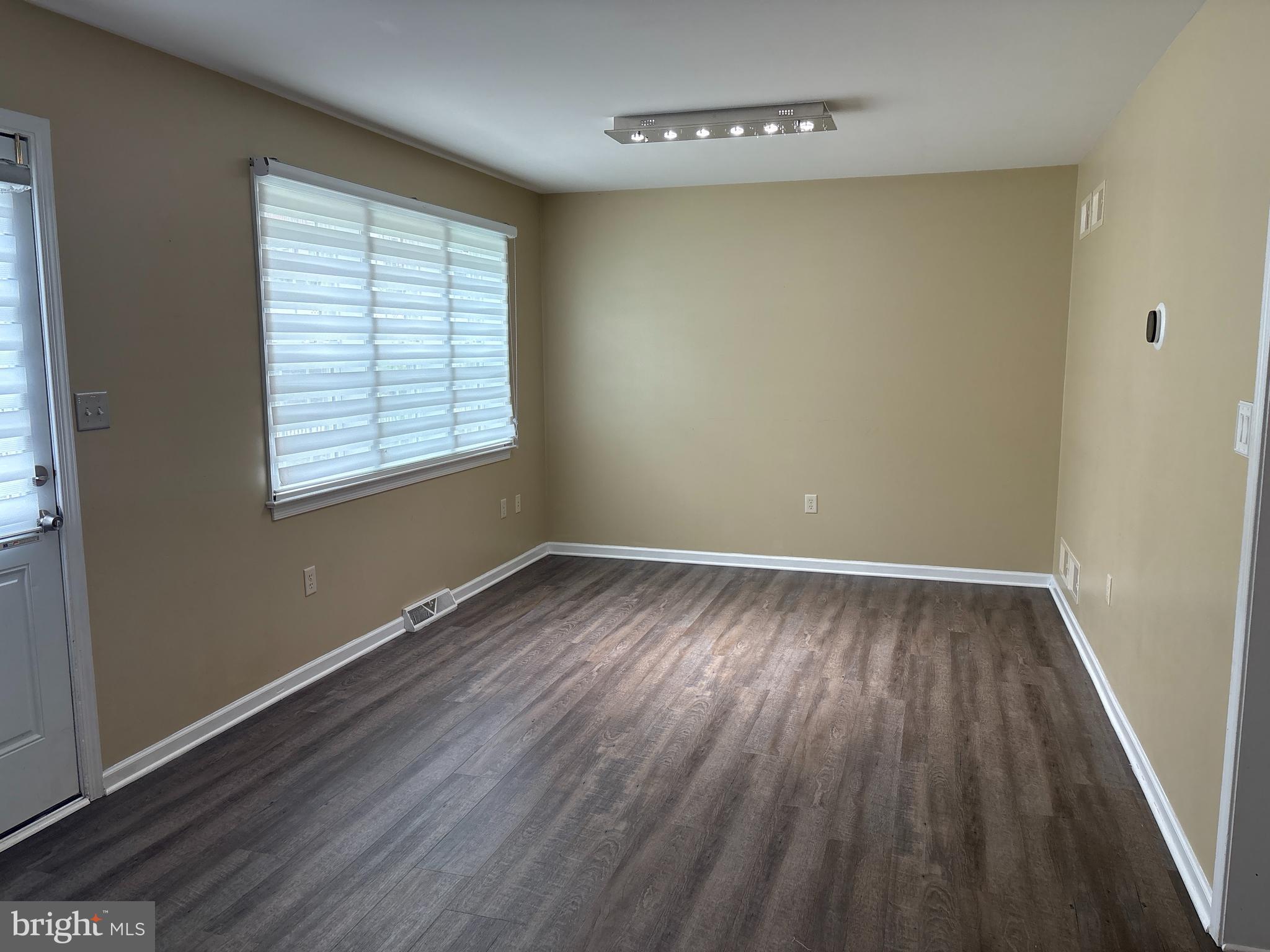 CHATHAM CREEK - Residential Lease