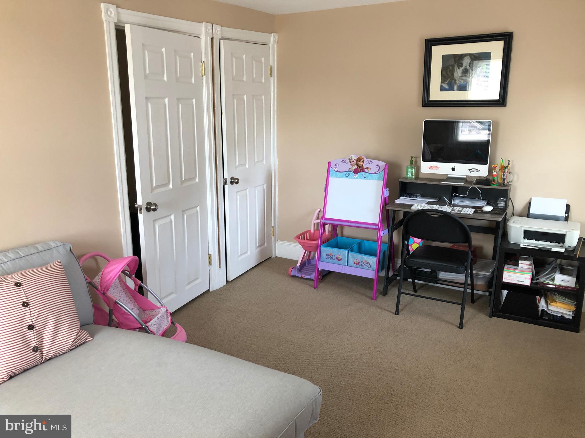 JENKINTOWN - Residential