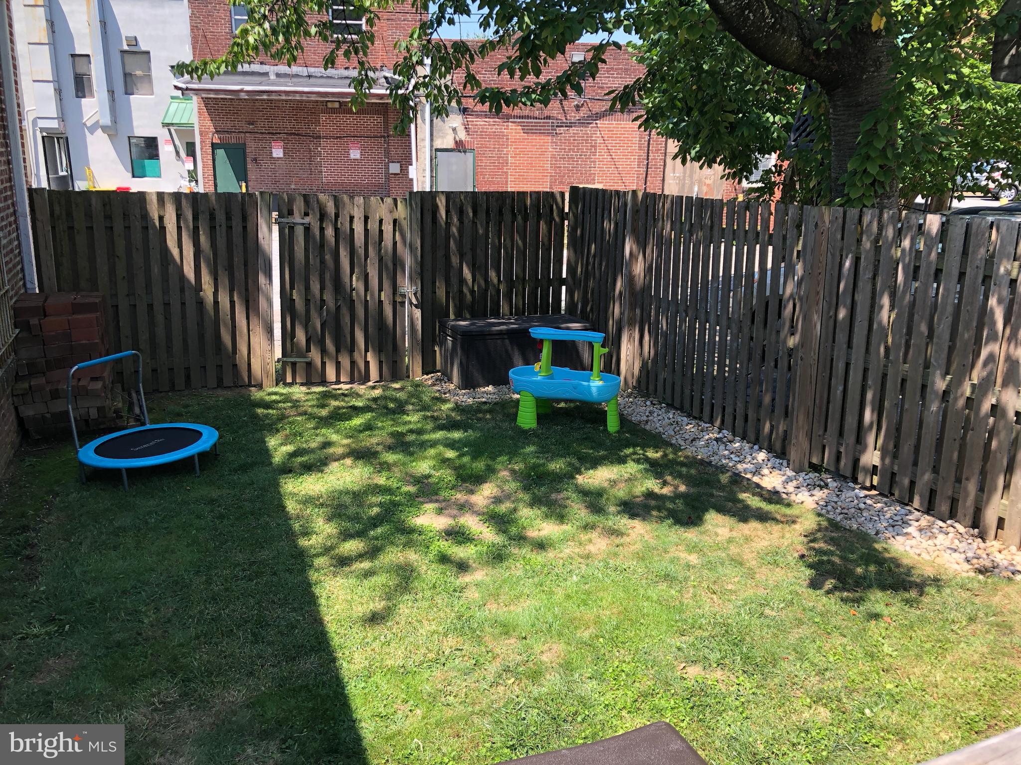 JENKINTOWN - Residential