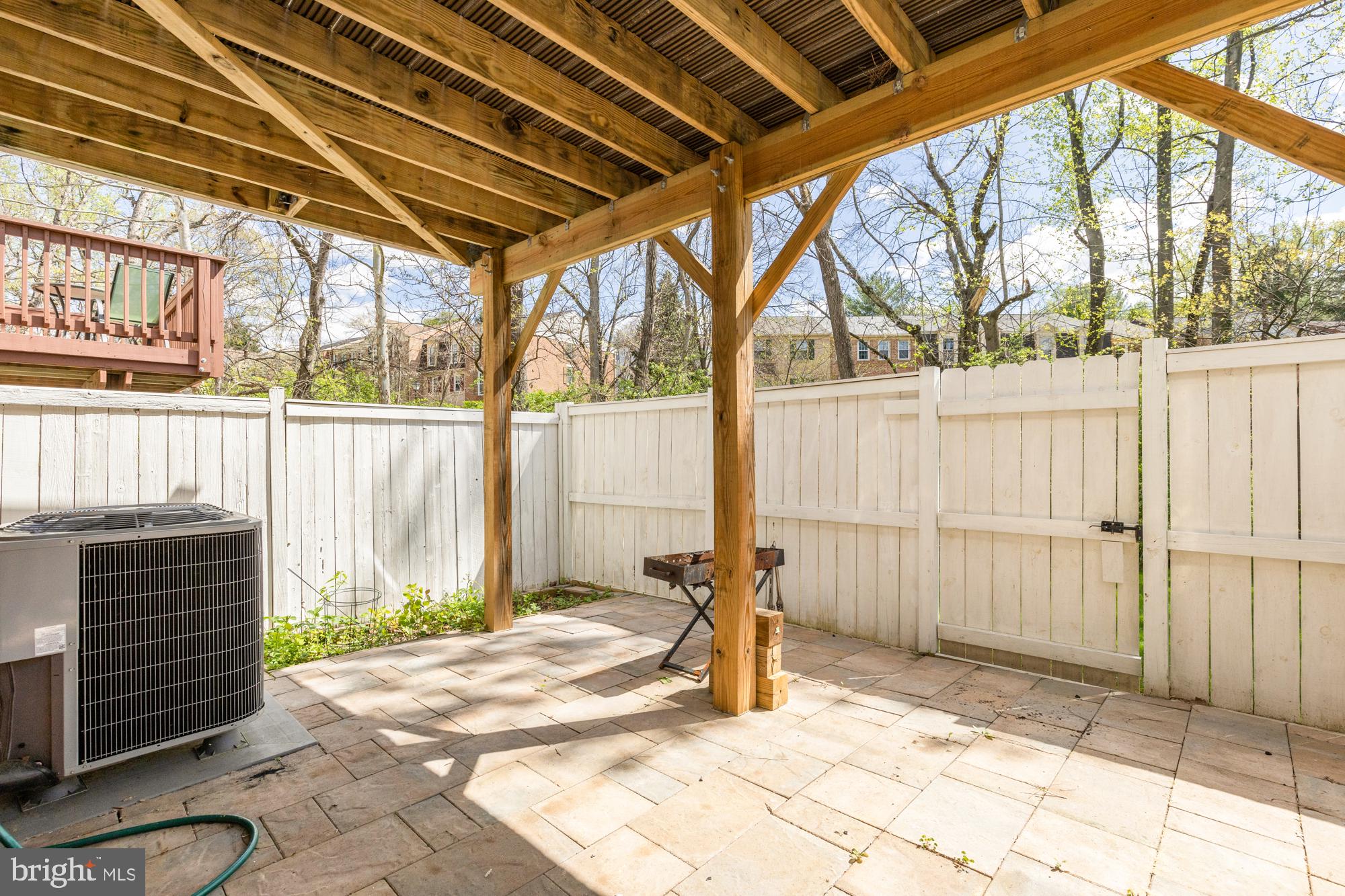 GRAYROB - Residential Lease