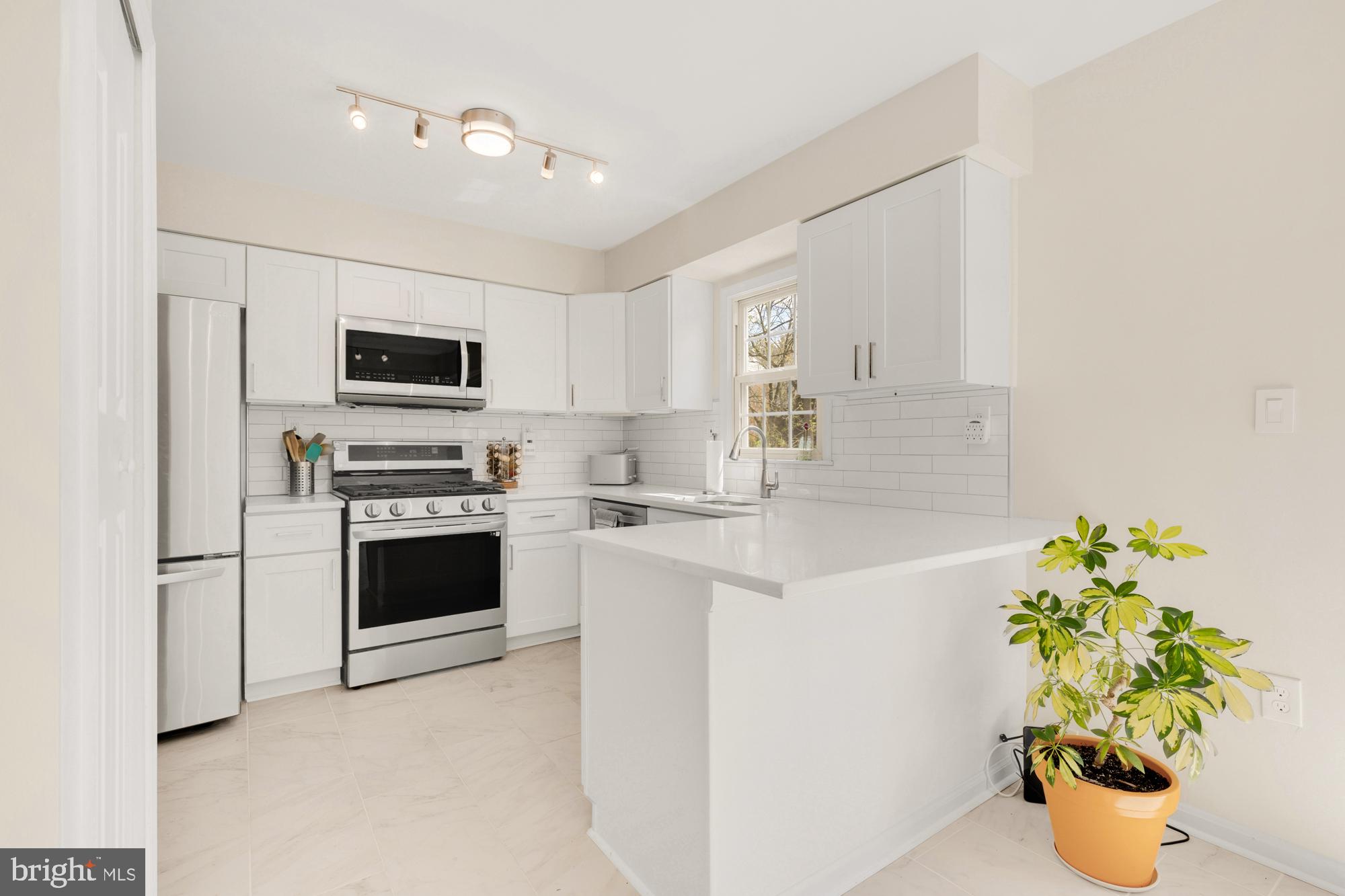 GRAYROB - Residential Lease