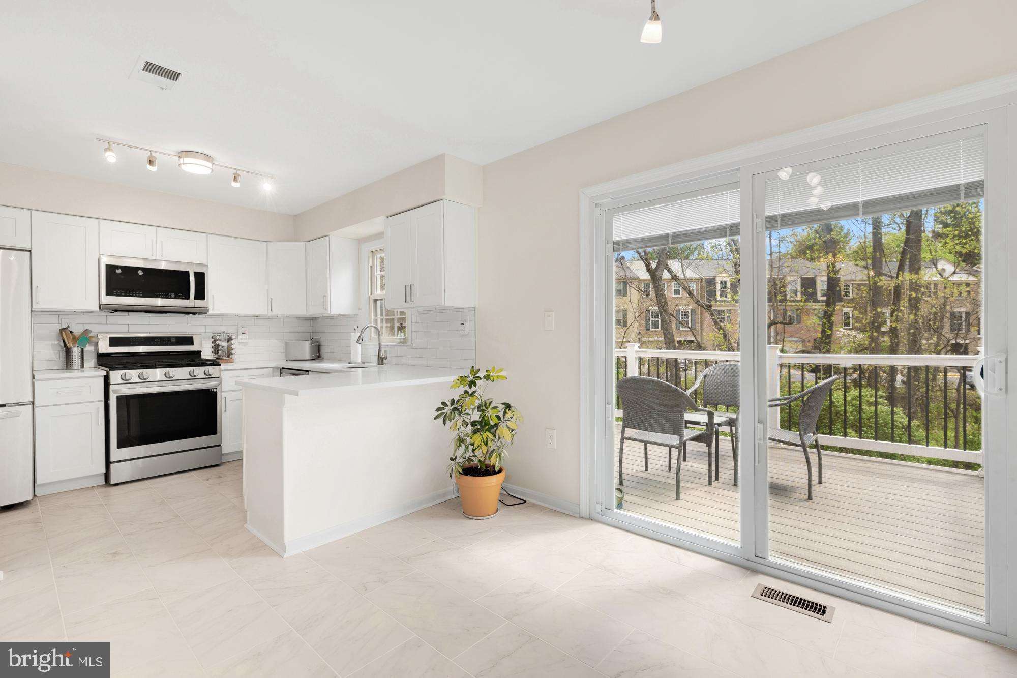 GRAYROB - Residential Lease