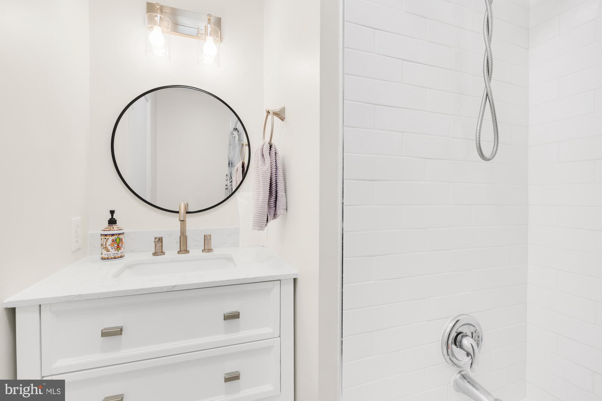 GRAYROB - Residential Lease