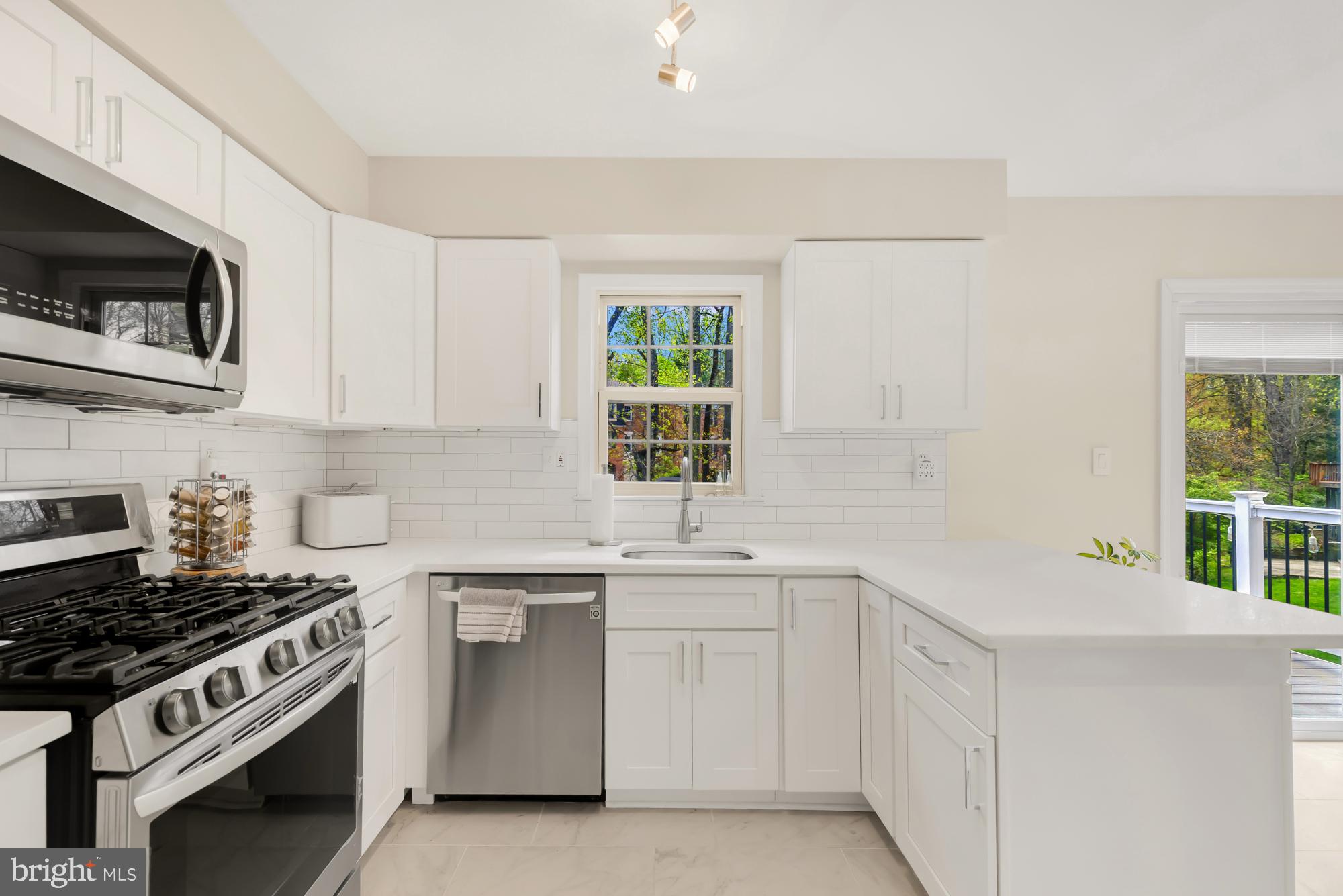 GRAYROB - Residential Lease