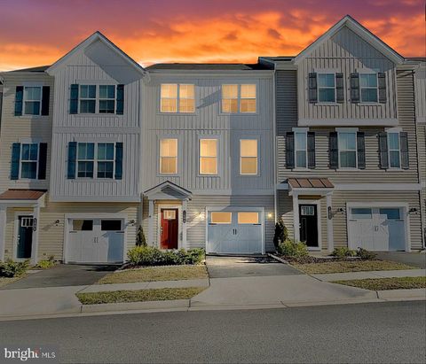 1404 HUDGINS FARM CIRCLE FREDERICKSBURG VA 22408