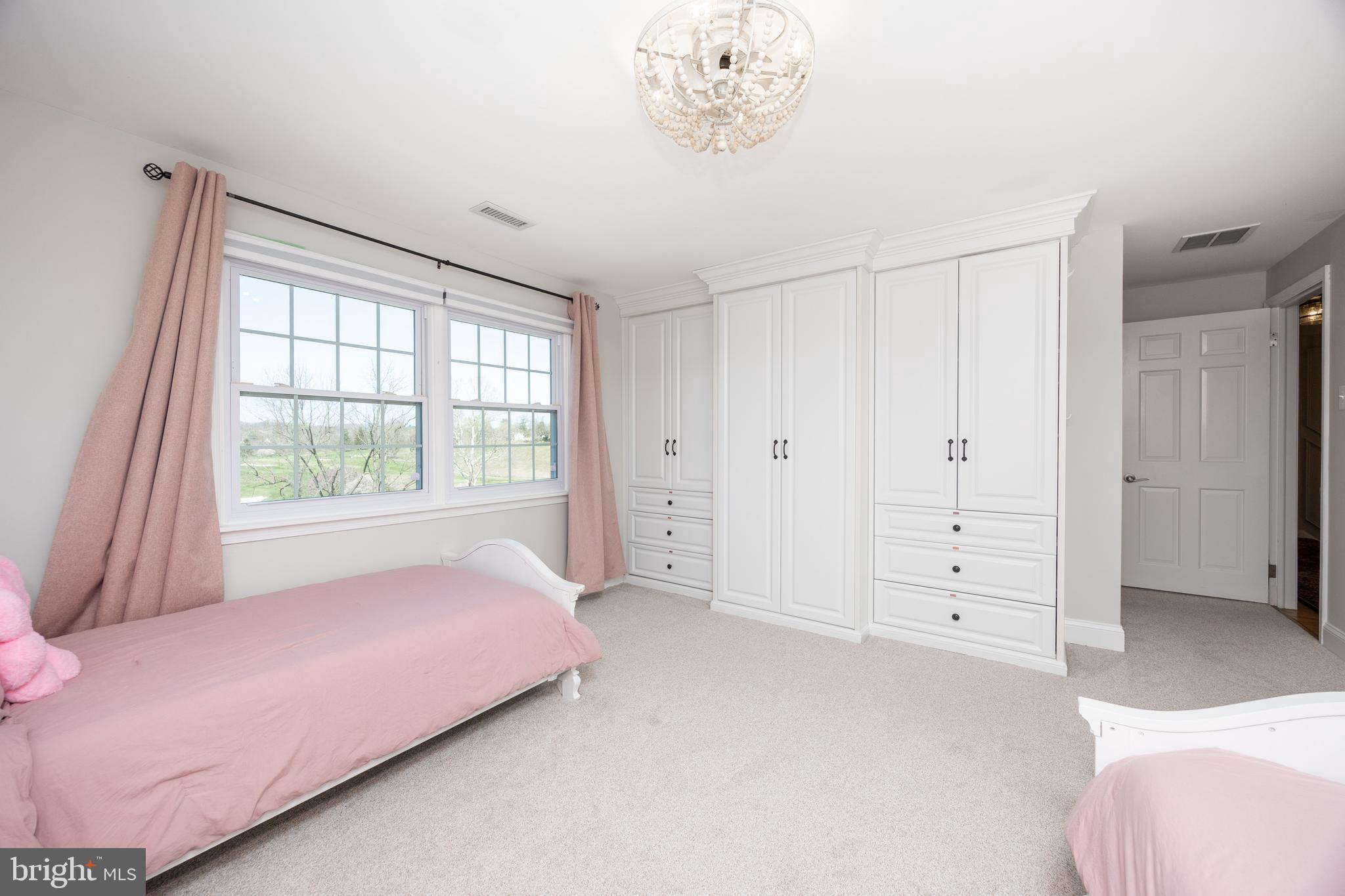 RADLEY RUN - Residential