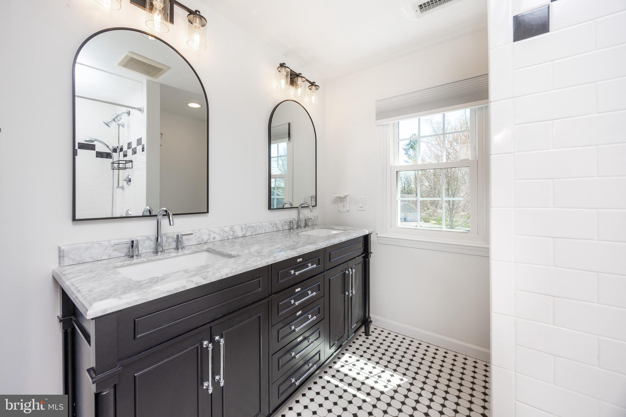 RADLEY RUN - Residential