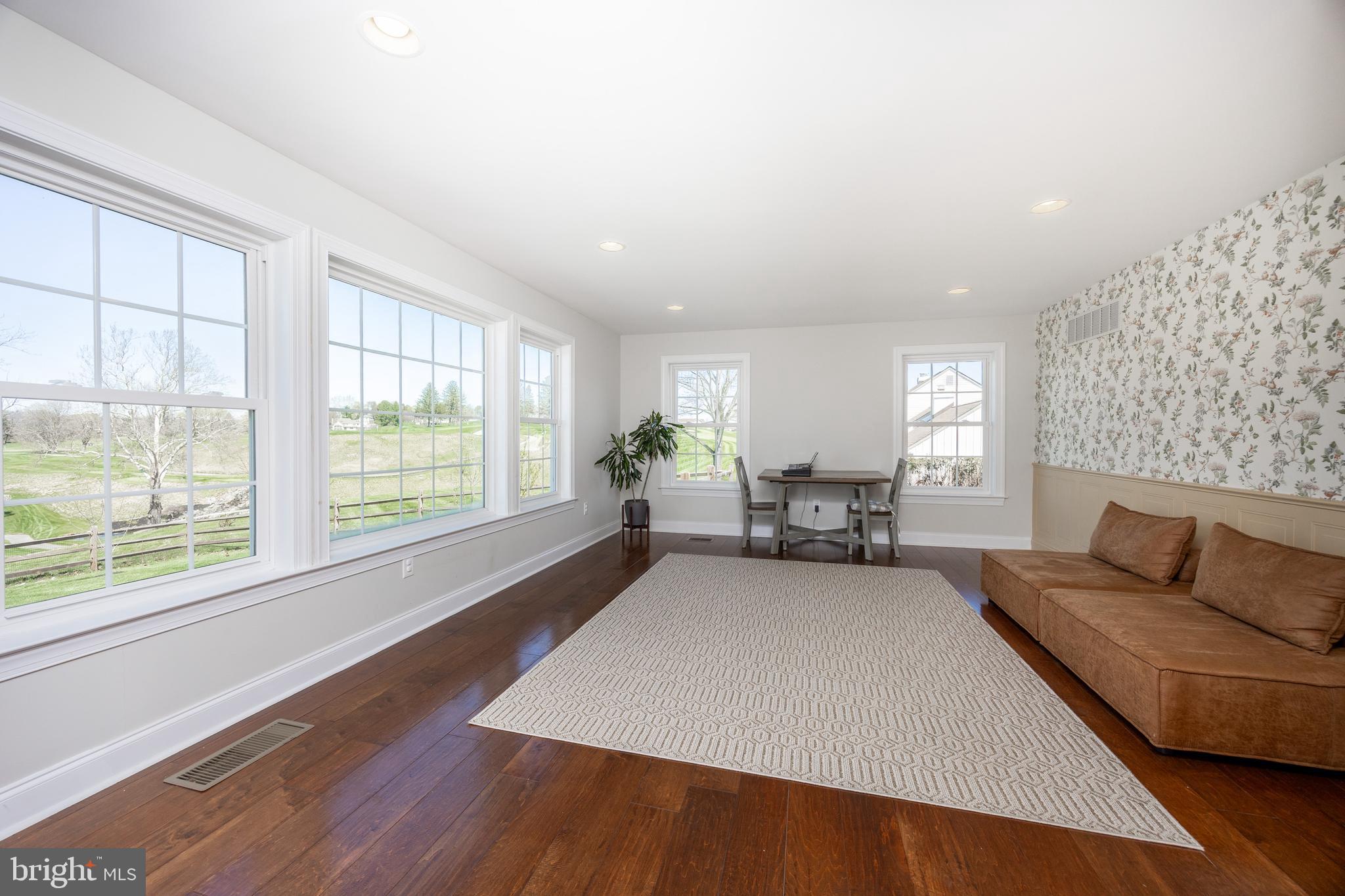 RADLEY RUN - Residential