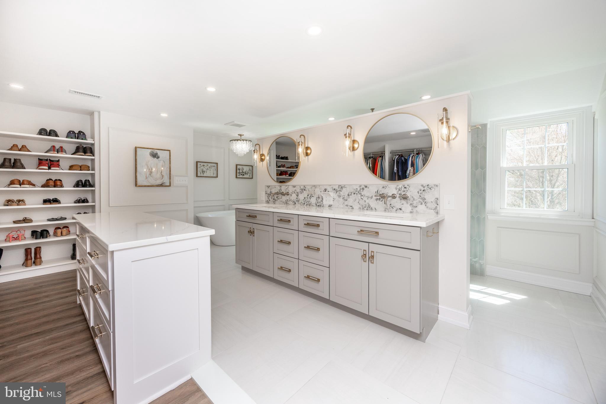 RADLEY RUN - Residential