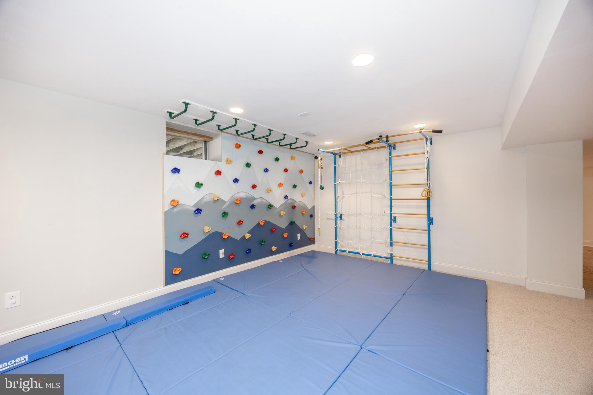 RADLEY RUN - Residential