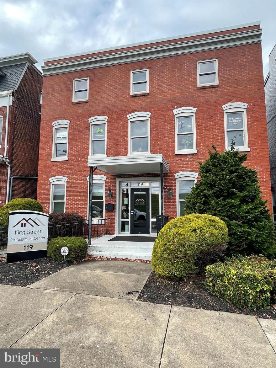 a convenient 185 SF private office ideal for small businesses or remote professionals. Priced at just $400/month full service, the lease includes all utilities and high-speed internet. Tenants also enjoy access to shared amenities including a conference room, kitchen, and bathroom. Located in a central downtown location with easy on-street parking, this is a simple, affordable office solution ready for immediate occupancy.